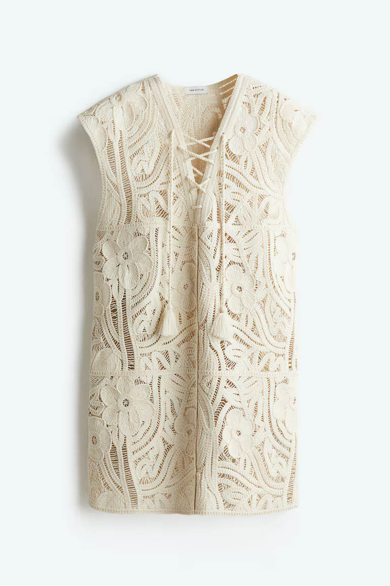 Crochet-look dress | H&M (UK, MY, IN, SG, PH, TW, HK)