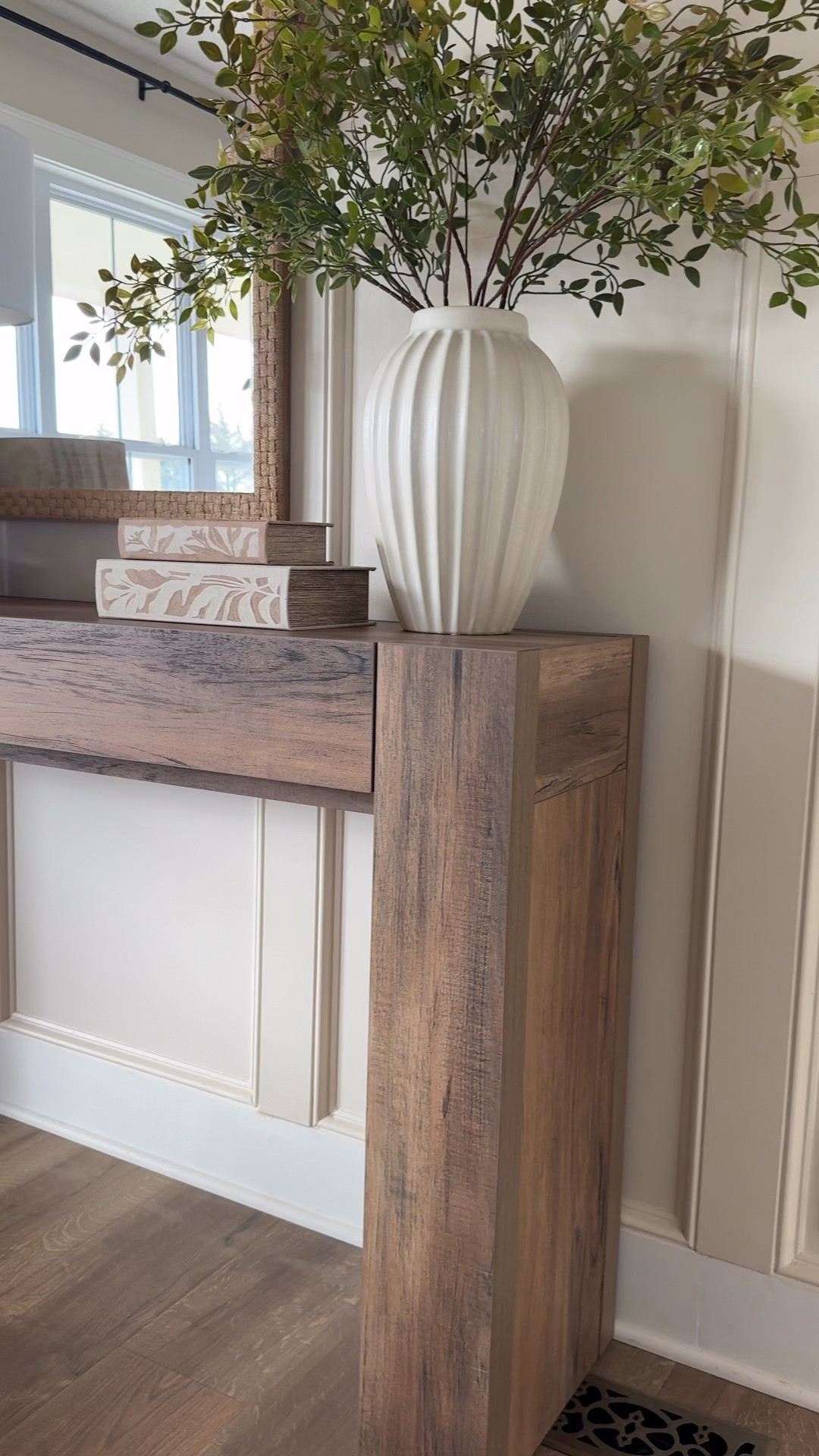 Console table designer look for less!! 

Sofa table , console table, table decor, shelf decor, home decor, large  vase, faux greenery, entryway table

#LTKHome #LTKSaleAlert