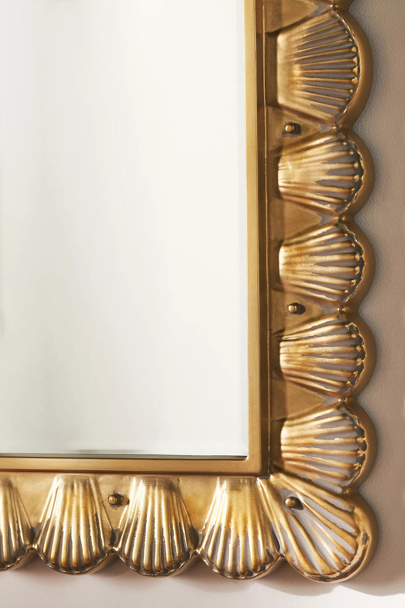 Florencia Scalloped Wall Mirror | Anthropologie (US)