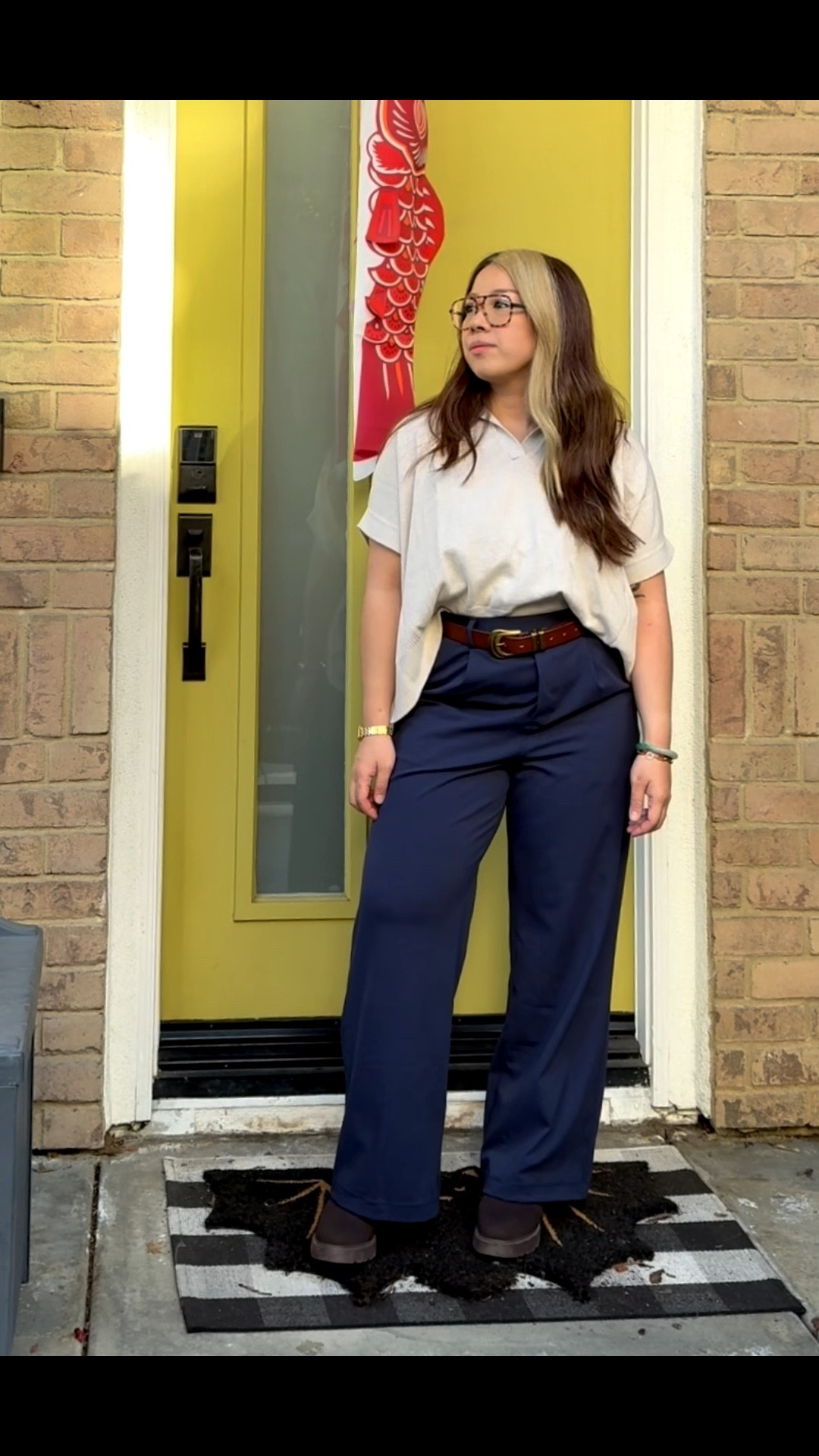 Pants: my favorite work trousers from halara, true to size and I got them in petite! I usually wear a 10 and I got the medium (8/10) I have a little belly but it’s pretty stretchy

Boots: Everly Vivaia, true to size very lightweight and super comfy 

Belt: amazon

Top: banana republic but it’s old I don’t think they sell it anymore :(

Glasses: Fytoo



#LTKPetite #LTKWorkwear #LTKootd