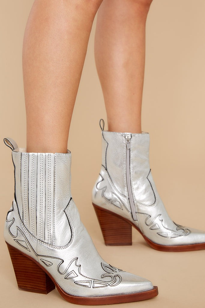 Beaux Silver Leather Boots | Red Dress 