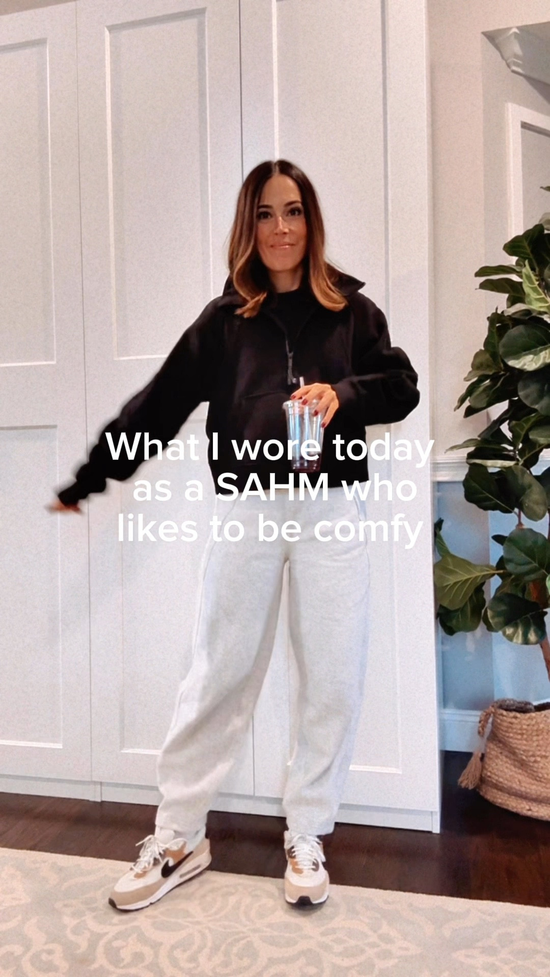 It doesn’t get better than these lululemon scuba barrel leg sweats 🙌🏻 

#LTKWatchNow #LTKStyleTip #LTKOver40