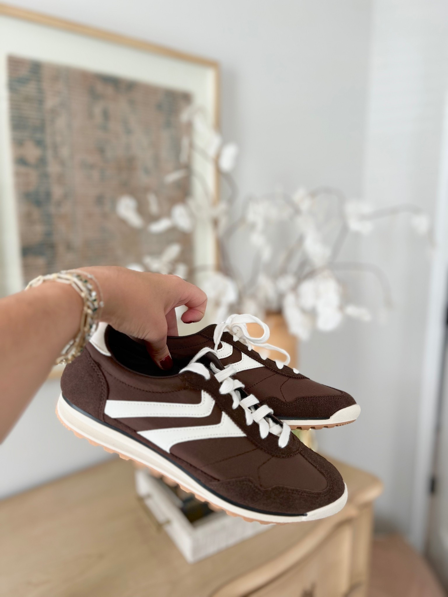 Been wanting brown sneaks but didn’t wanna pay the $150 price tag. Soooooo Walmart delivered! These are so comfortable and so cute! Less than $25! 

#LTKStyleTip #LTKFindsUnder50 #LTKShoeCrush