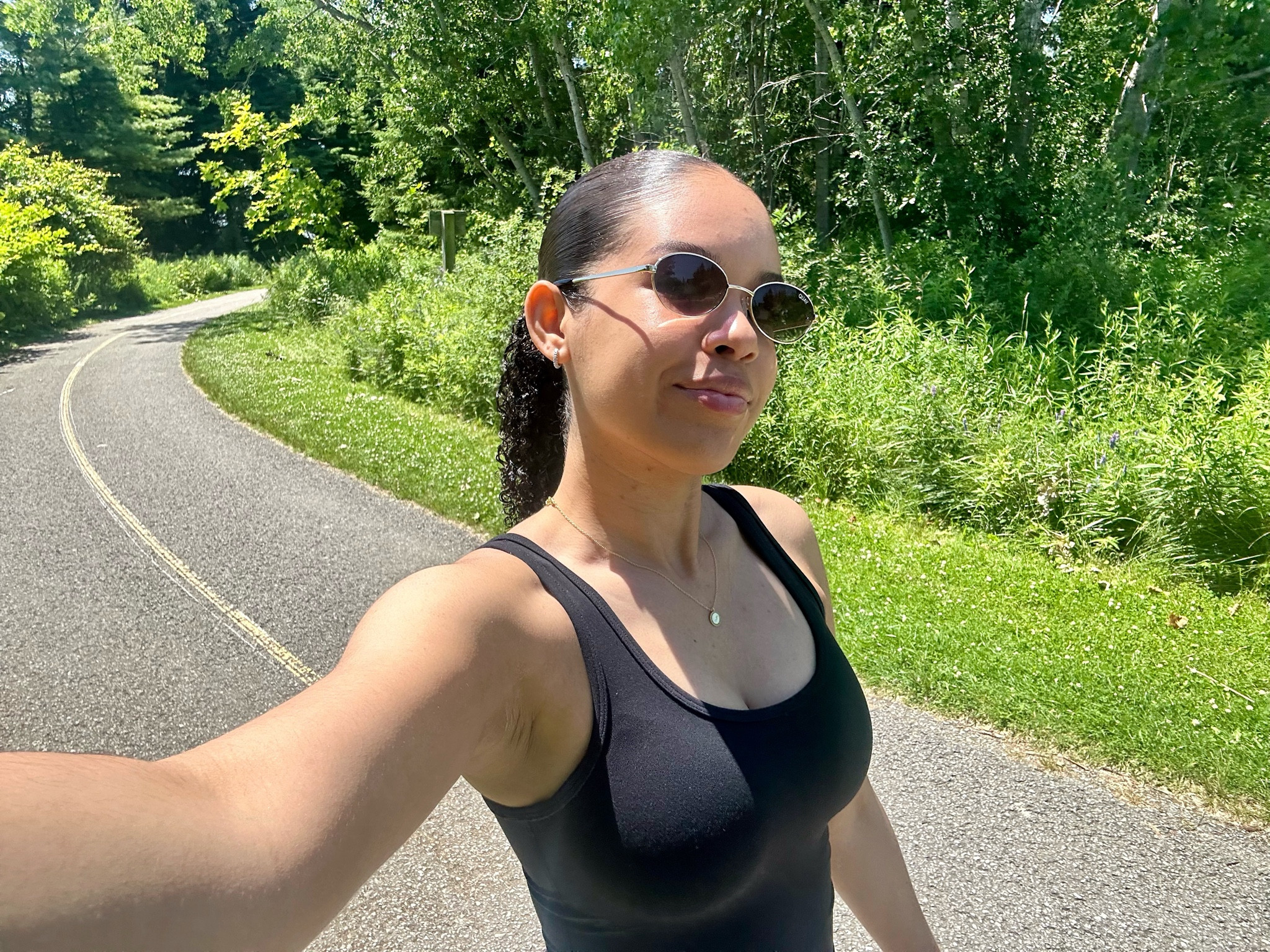 Loving the shape this top gives me 🖤 

#LTKsummer #LTKcanada