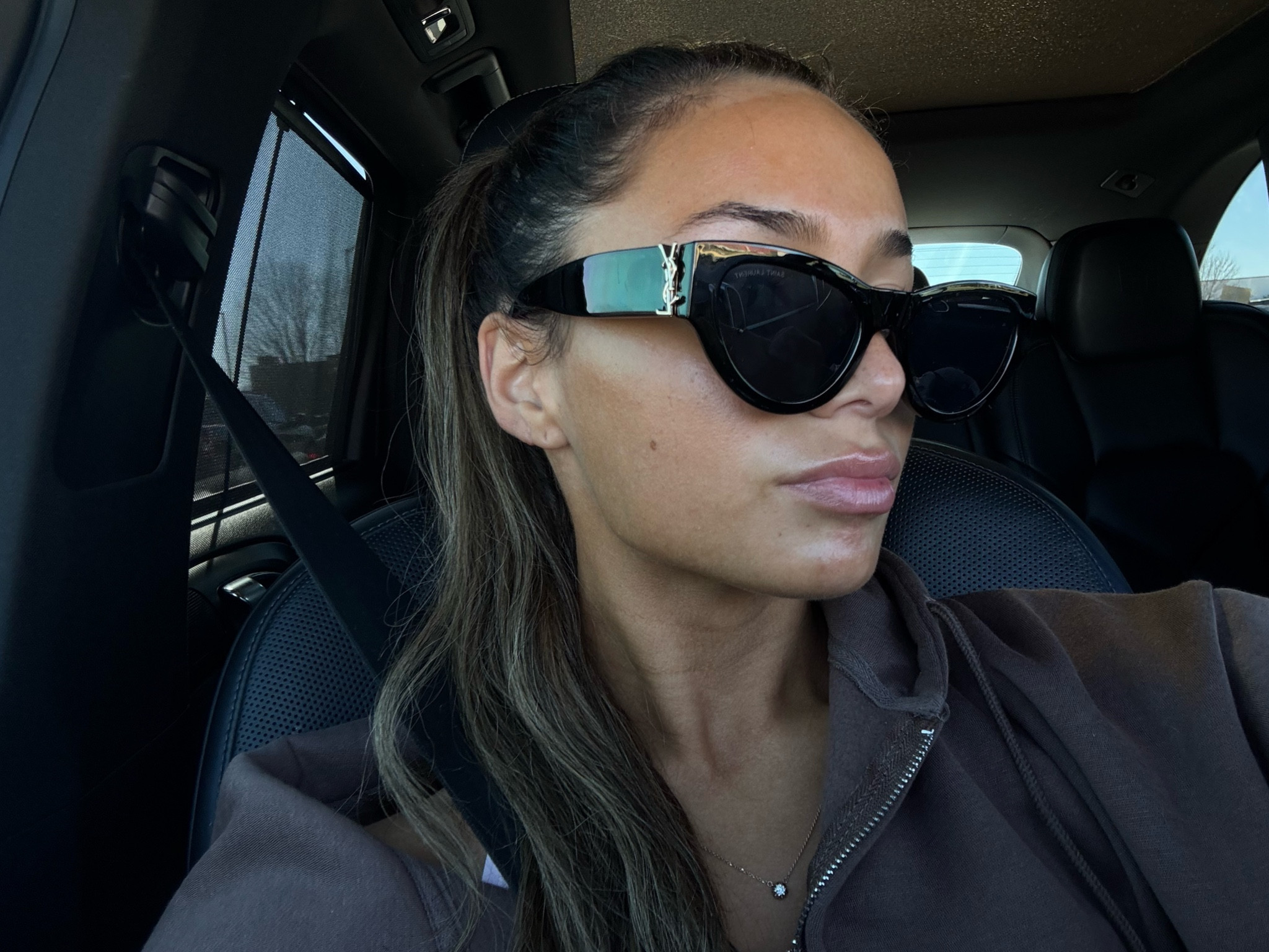 dhgate YSL sunnies!! the quality is soo good!