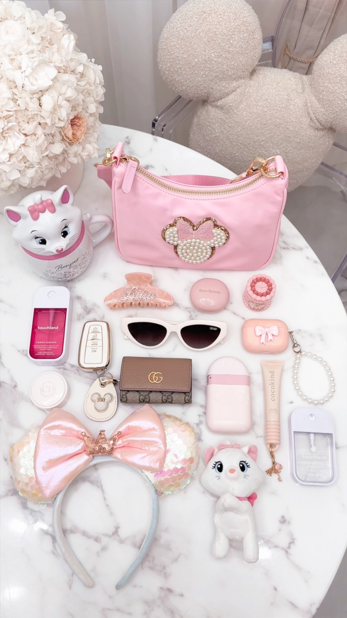 what’s in my bag Disneyland edition 🎀🌸🏰💫

#LTKItBag #LTKSeasonal #LTKStyleTip