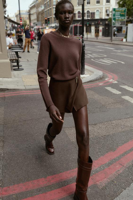 ASYMMETRICAL CULOTTE SKIRT WITH APPLIQUE | Zara US