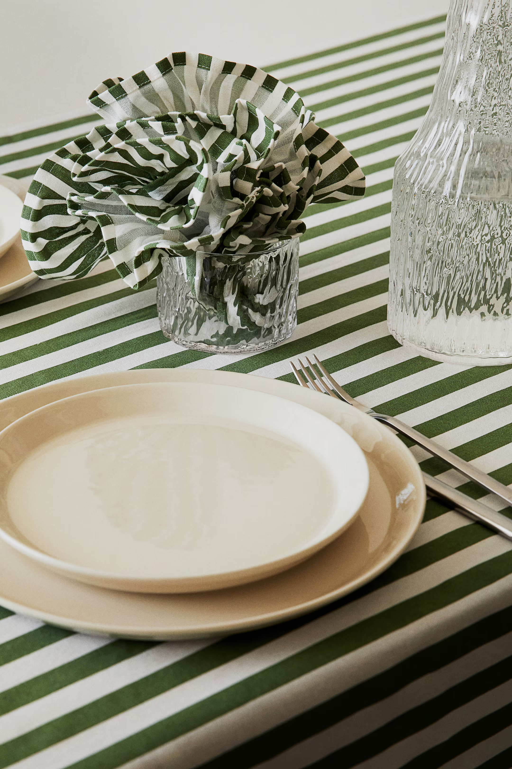 2-pack Ruffle-trimmed Napkins | H&M (US + CA)