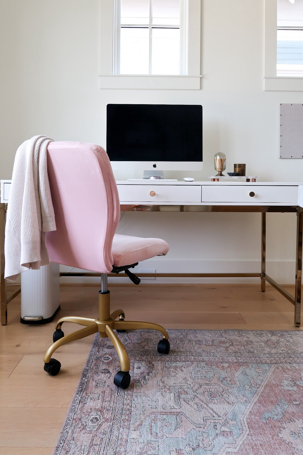 Home Office Decor 



#LTKFindsUnder100 #LTKStyleTip #LTKHome