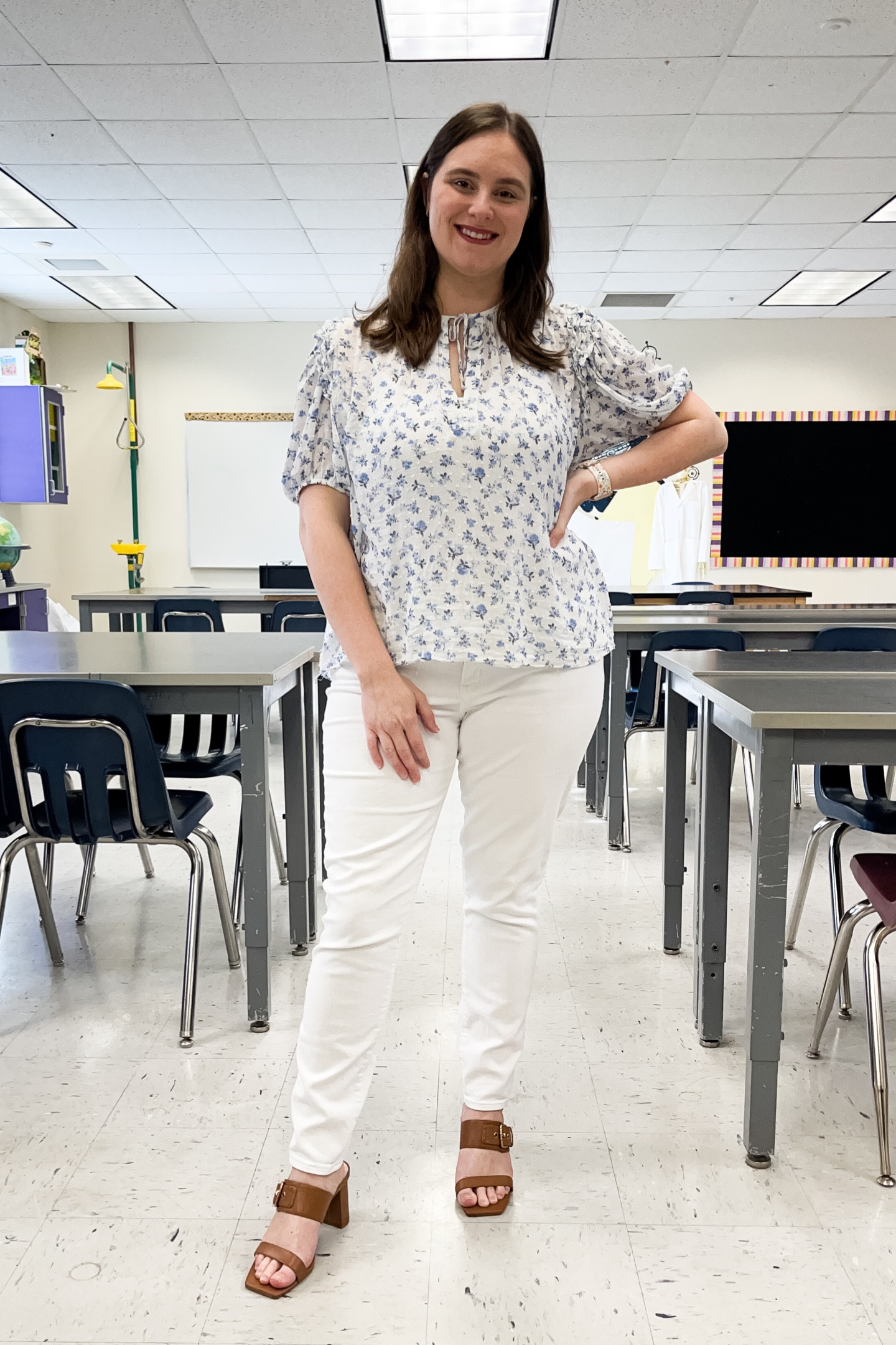 Neuflora top: Large (no longer sold, but linked similar below)
Abercrombie white jeans: mid rise skinny (no longer sold, but linked high rise) 33/14

#LTKmidsize #LTKfindsunder100 #LTKworkwear