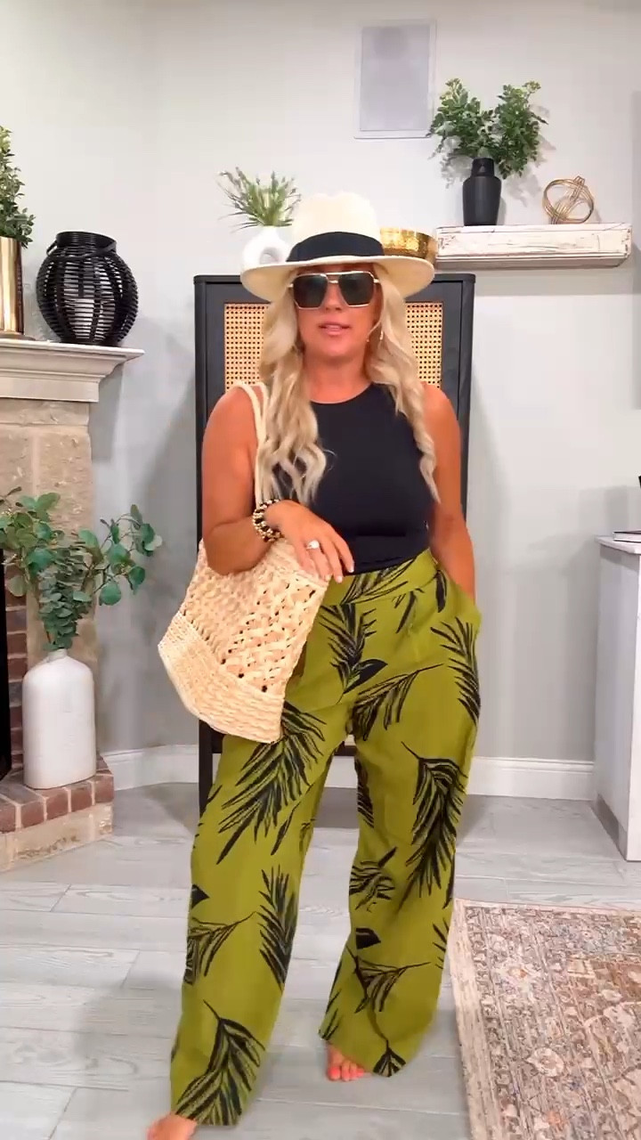I have these pants in black and white and love them in this print! They’re so comfy and have pockets. Target summer outfit inspo Wide leg pants - size medium

#LTKSeasonal #LTKStyleTip #LTKFindsUnder50