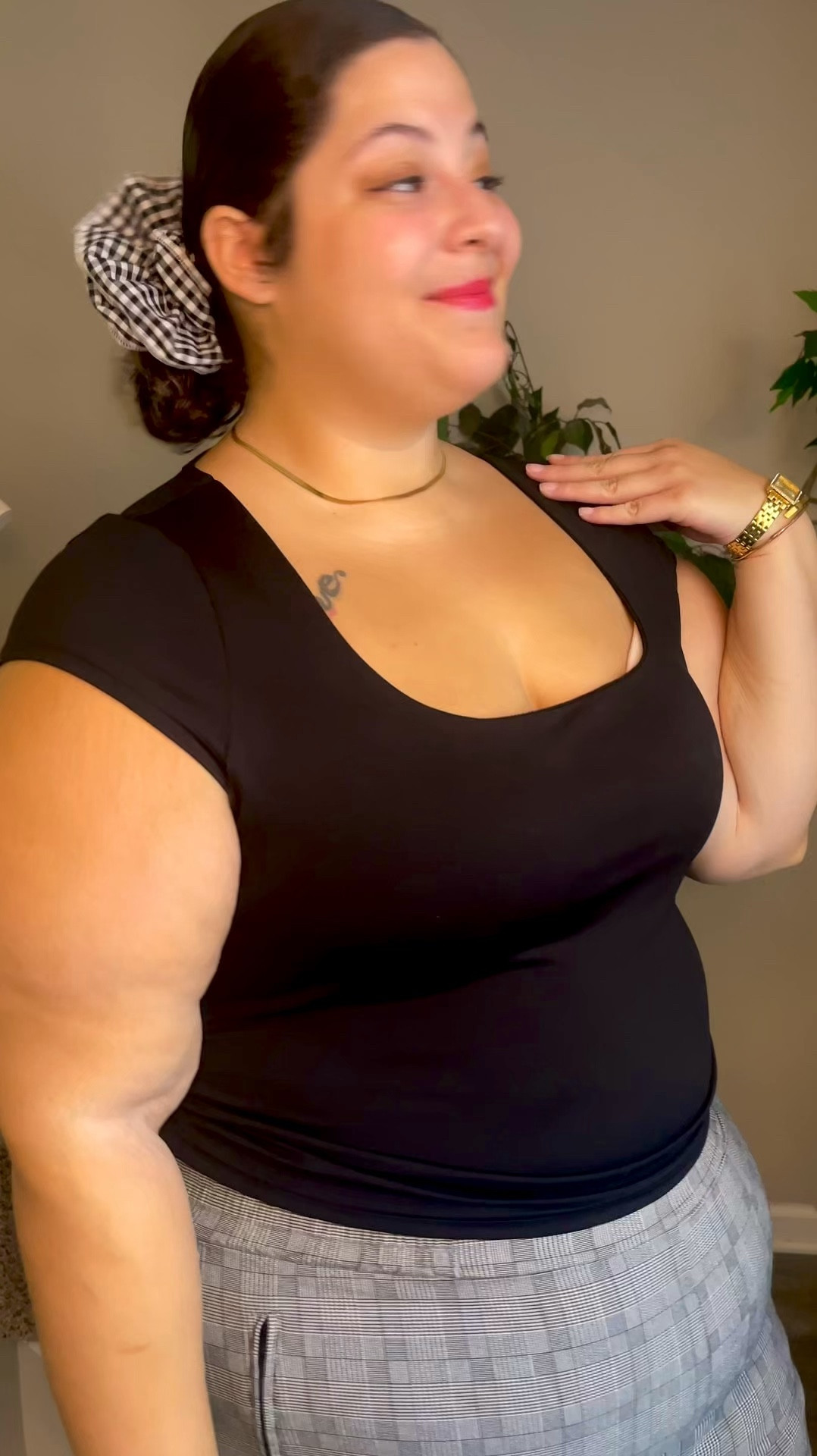 The outfit is the scrunchie ✨❤️

#LTKFindsUnder50 #LTKPlusSize #LTKSeasonal