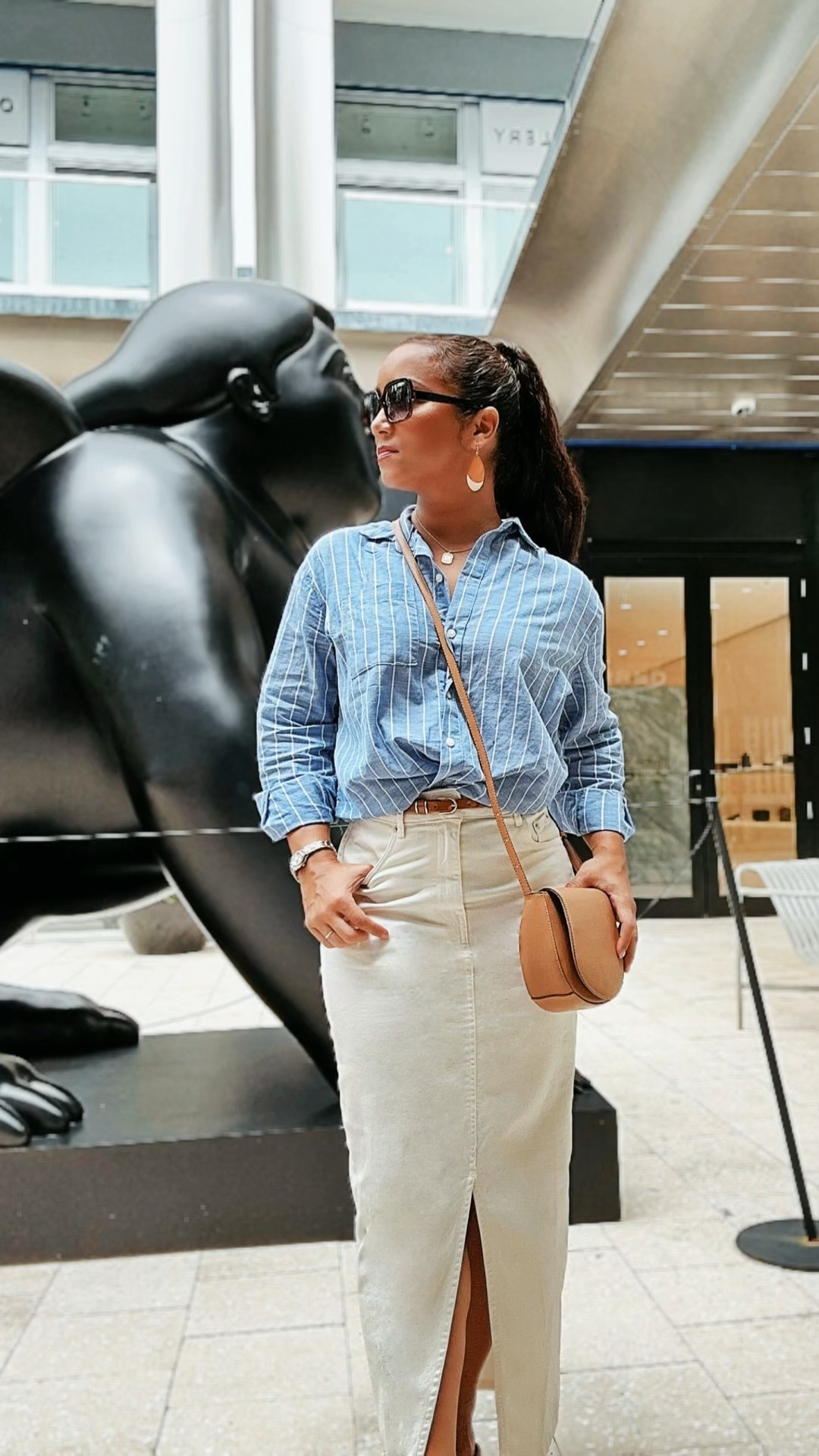 Chic enough for the boardroom, relaxed enough for brunch. 🥂

Fall outfit
Brunch outfit
Work wear
Work outfit
Skirt outfits


#LTKPetite #LTKFallSale #LTKOver40