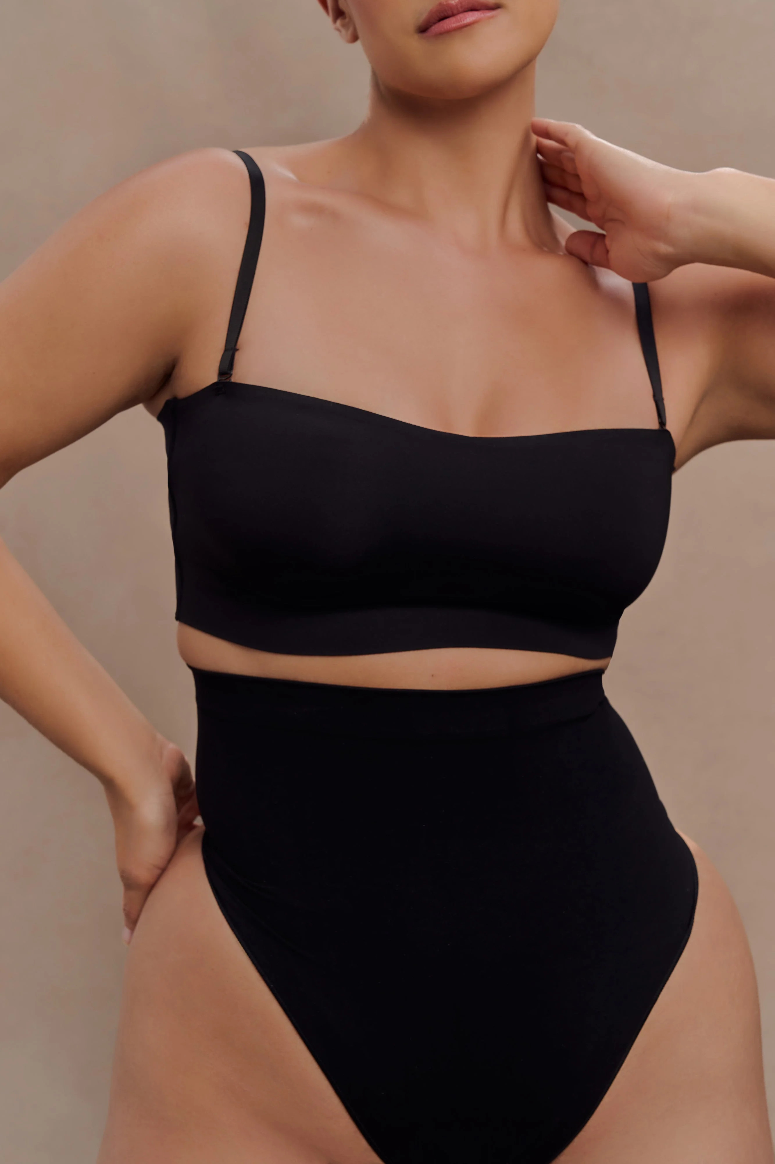 Joanna Strapless Shapewear Bra - Black | MESHKI US