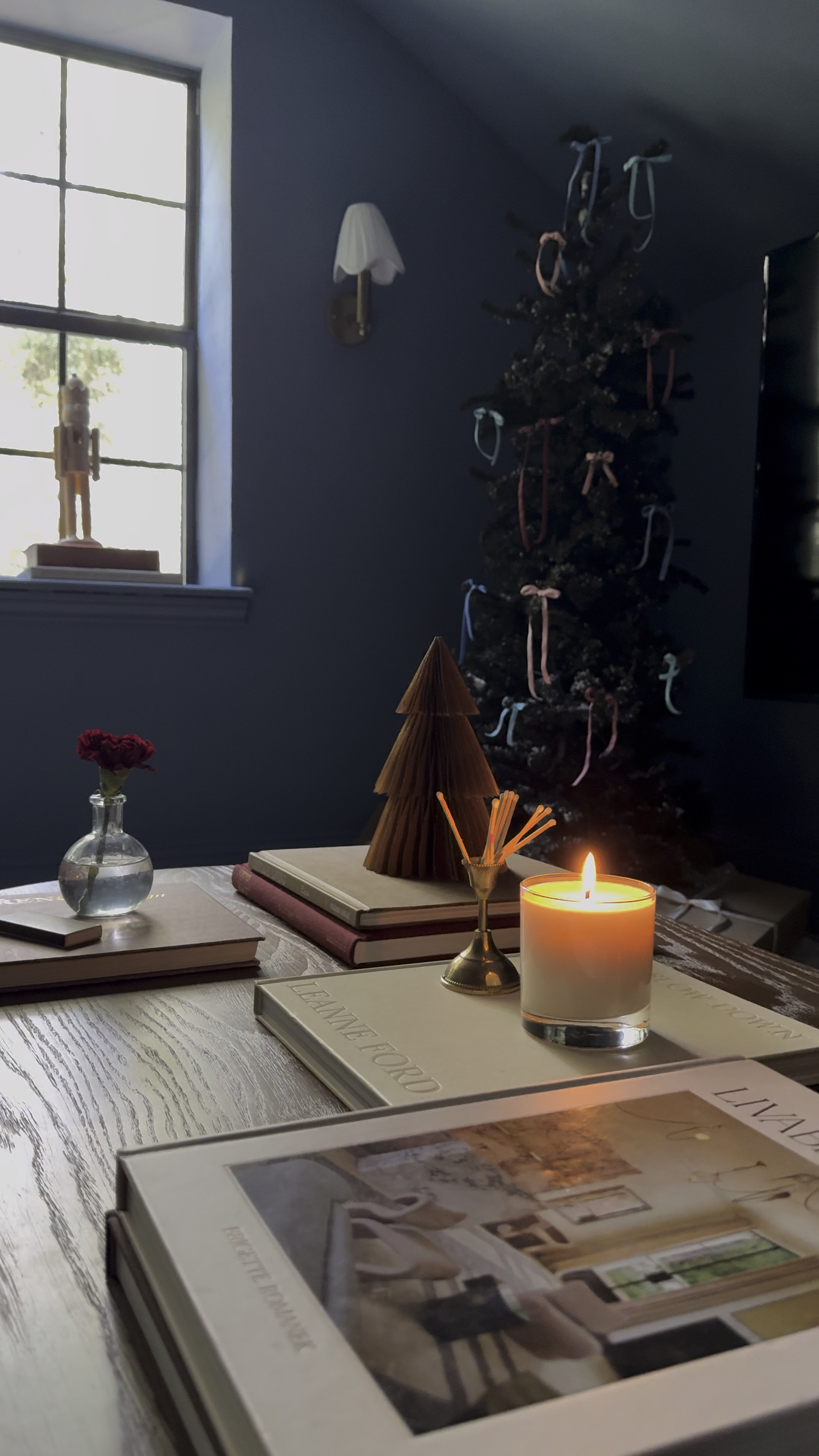 Christmas decor, coffee table, holiday candle (make great gift), coffee table books 

#LTKHome #LTKHoliday #LTKWatchNow