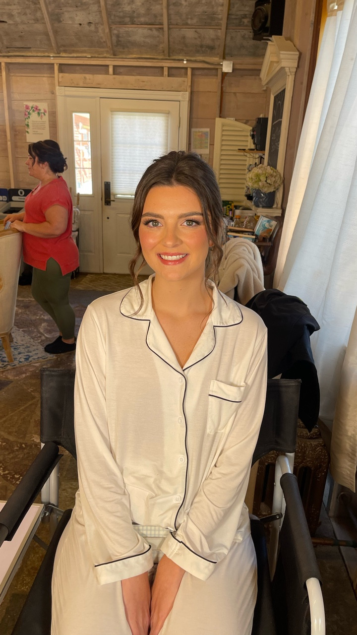 The perfect fall weather for Riley + Raegan’s beautiful wedding yesterday. 🫶🏼

The Recipe for the Perfect Fall Wedding?

• Upper 40s
• Tons of Sunshine
• Being Surrounded by Family + Friends

The most perfect day! 🙃

Makeup: @theglamourranch 
Lashes: @theglamourranch - Amarillo
Bridal Hair: TGR Associate @marissajaskowiak on behalf of The Glamour Ranch
Bridal Party Hair: TGR Associates @marissajaskowiak and @susanbrownhair on behalf of The Glamour Ranch
Venue: @crookedwillowmn 
Photography: @kendrafearingphotoco 
Videography: @sublimeexposuresfilms 
Gown: @yourdaybynicole 
Florals: @creationsweddingsevents 
Coordination: @events.justasplanned 
DJ: @harmondjcam on behalf of @harmon.entertainment