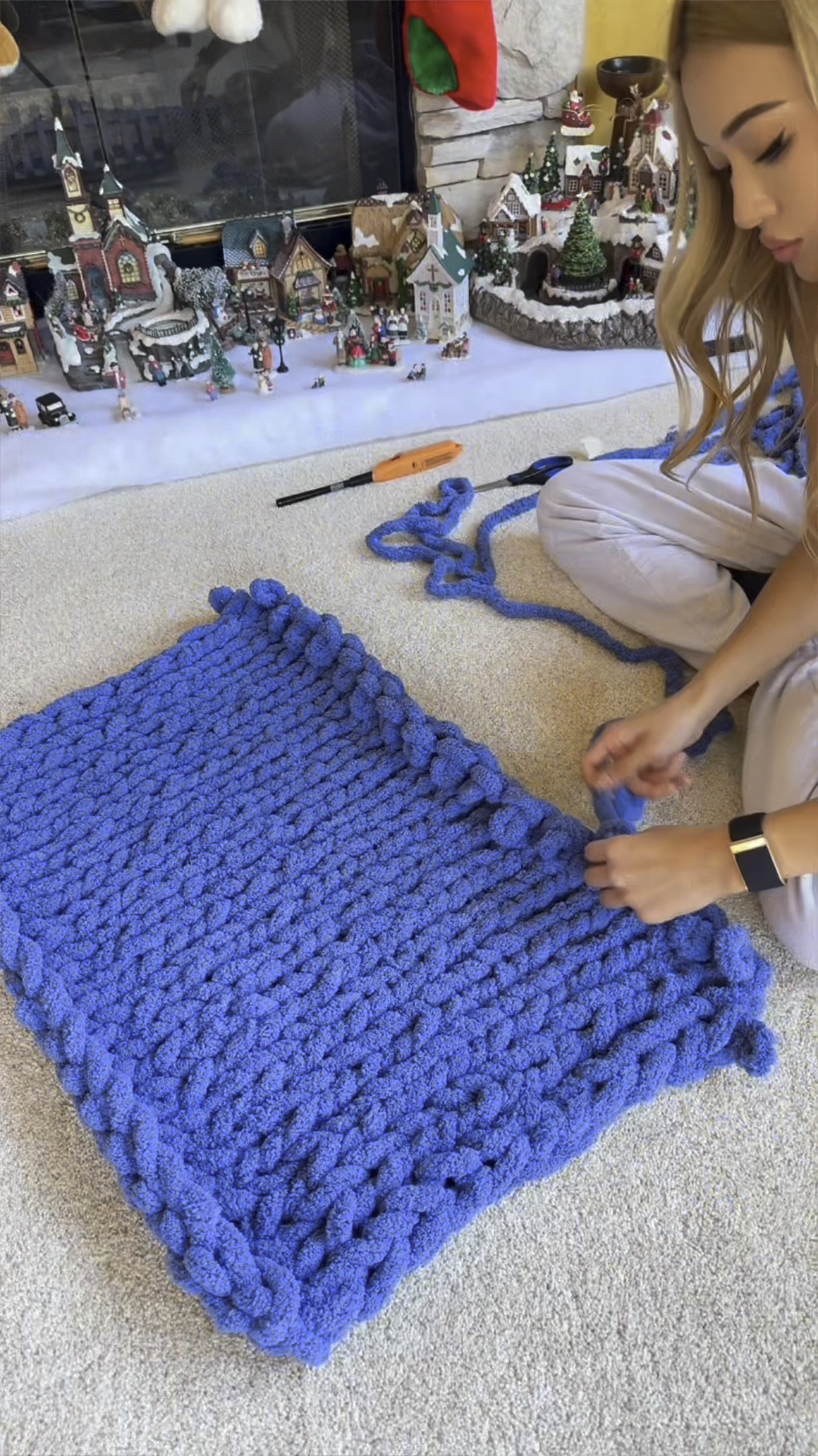 The perfect Xmas gift! 🎁✨🎄Super soft Chunky yarn for making cozy blankets! #handknitting #knitting #chunkyyarn 

#LTKGiftGuide #LTKHoliday #LTKSeasonal