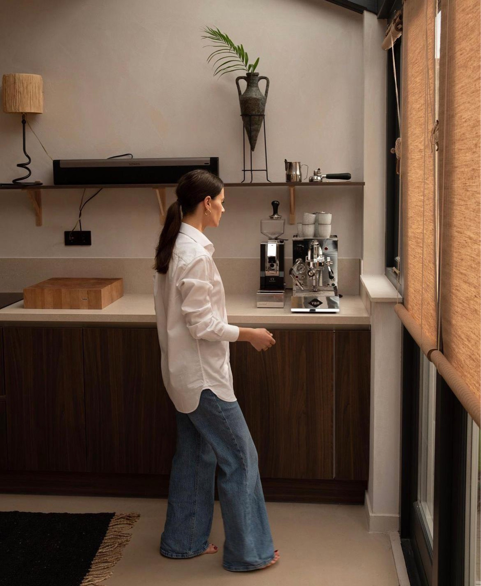 White blouse and jeans inspiration ✨

Outfit inspiration, Wide leg jeans, H&M, white oversized shirt, minimal style, autumn style, Netherlands. 

#LTKstyletip #LTKeurope #LTKSeasonal