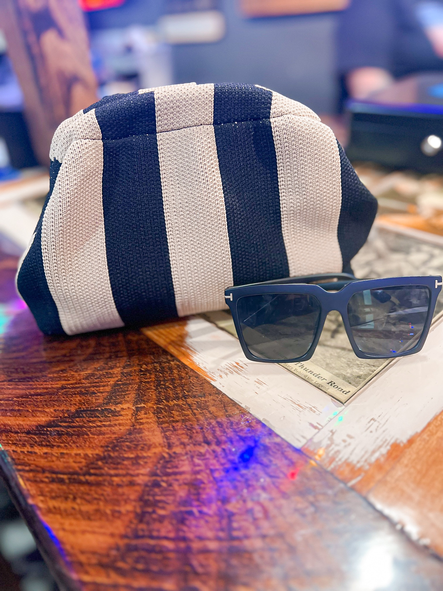 Accessories 🖤🖤

This cute bag and sunglasses are the perfect addition to your outfit.  

Amazon finds , Amazon must have , Amazon accessories , sunglasses , clutch bag, tan and black purse , handbag , accessories , purse 

#LTKstyletip #LTKfindsunder50 #LTKGiftGuide