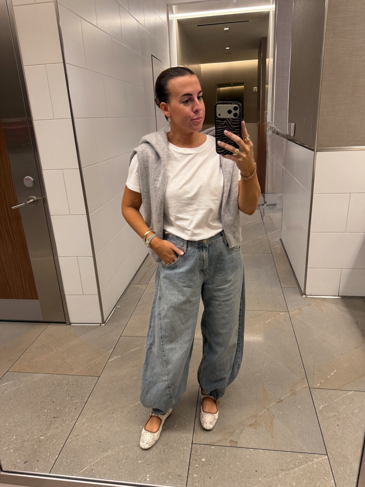 travel outfit ✈️ these Zara balloon jeans are so comfortable - wearing an 8 but could’ve done a 6! 

 #LTKootd #LTKmomlife #LTKTravel