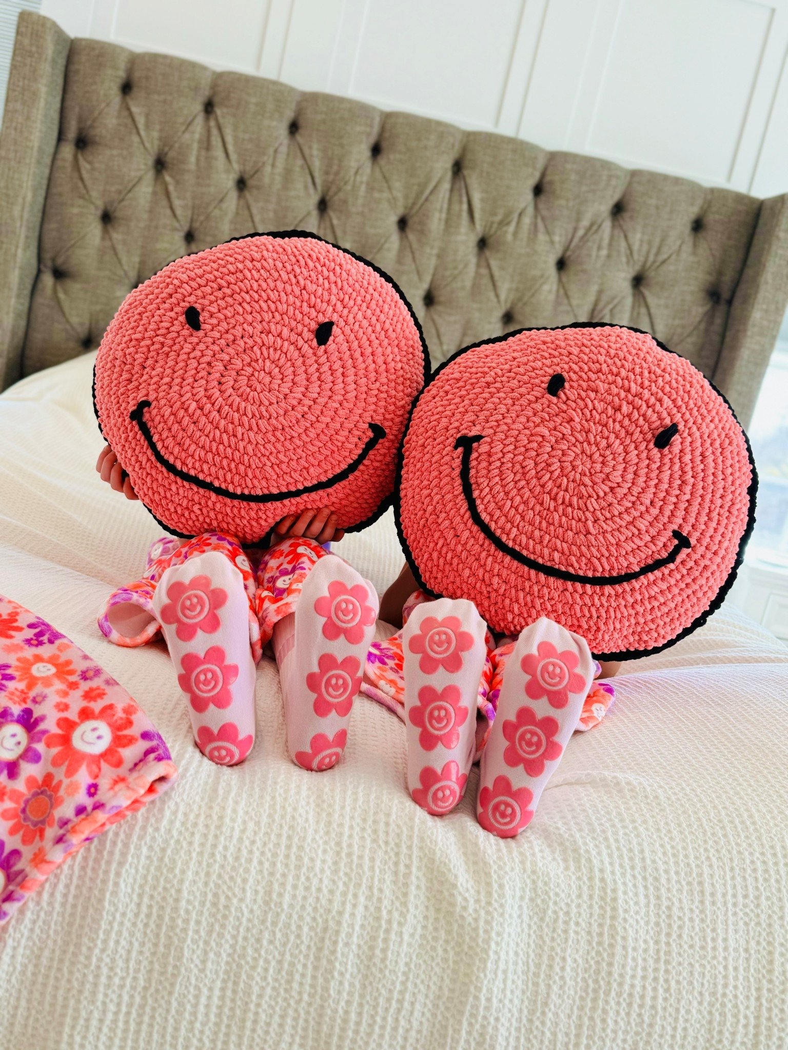 The softest pillow!

Gifted. Home. Decor. Bedroom. Pillow. Kids. Tween. Teen  

#LTKKids #LTKHome #LTKGiftGuide