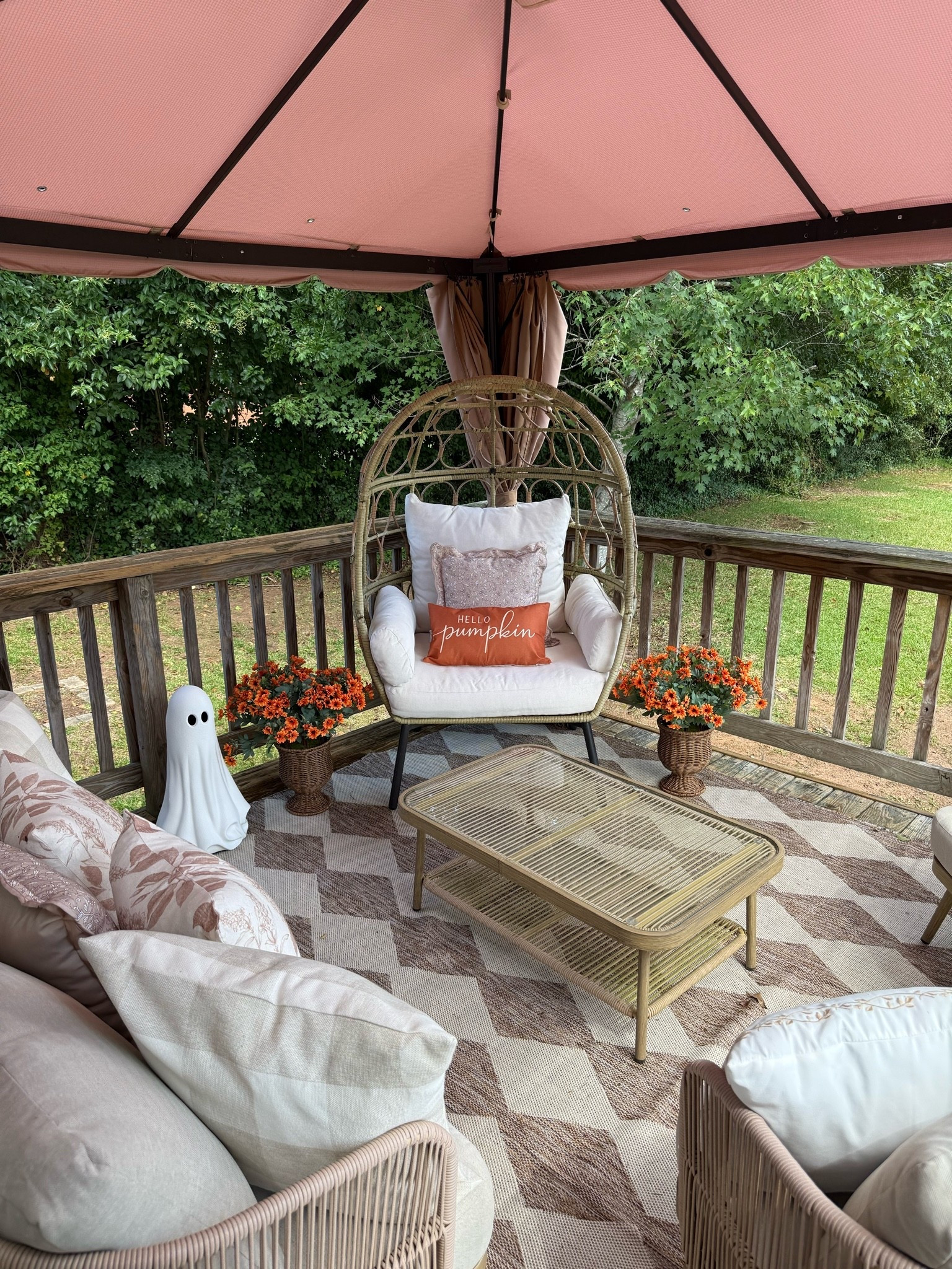 My patio furniture was from Bog Lots yearsss ago but I linked what I could!! Needed to give it a refresh for the Fall 🍁🎃🤎