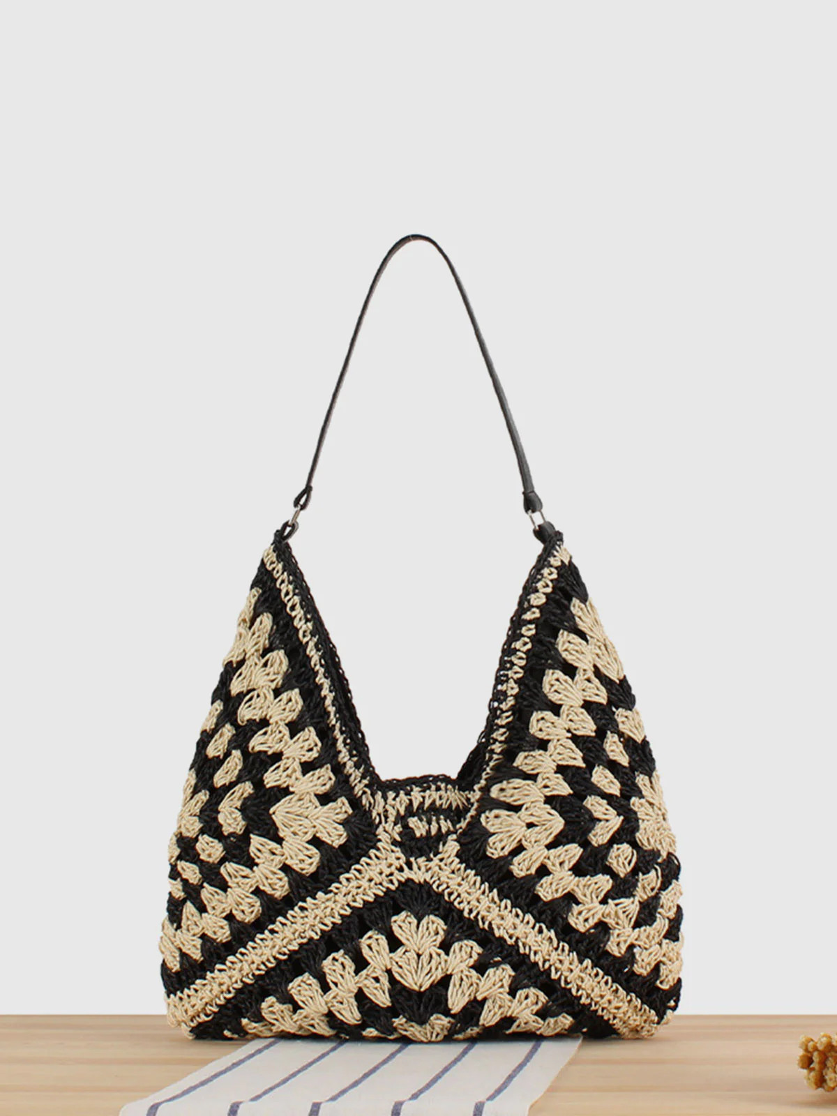 Vintage Crochet Macrame Shoulder Bag | Commense