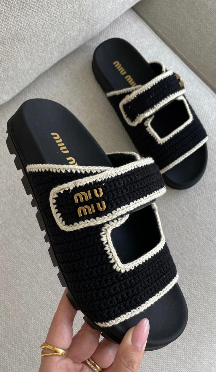 Such a gorgeous, so elegant 🤩🤩🤩

#LTKStyleTip #LTKShoeCrush #LTKxMadewell