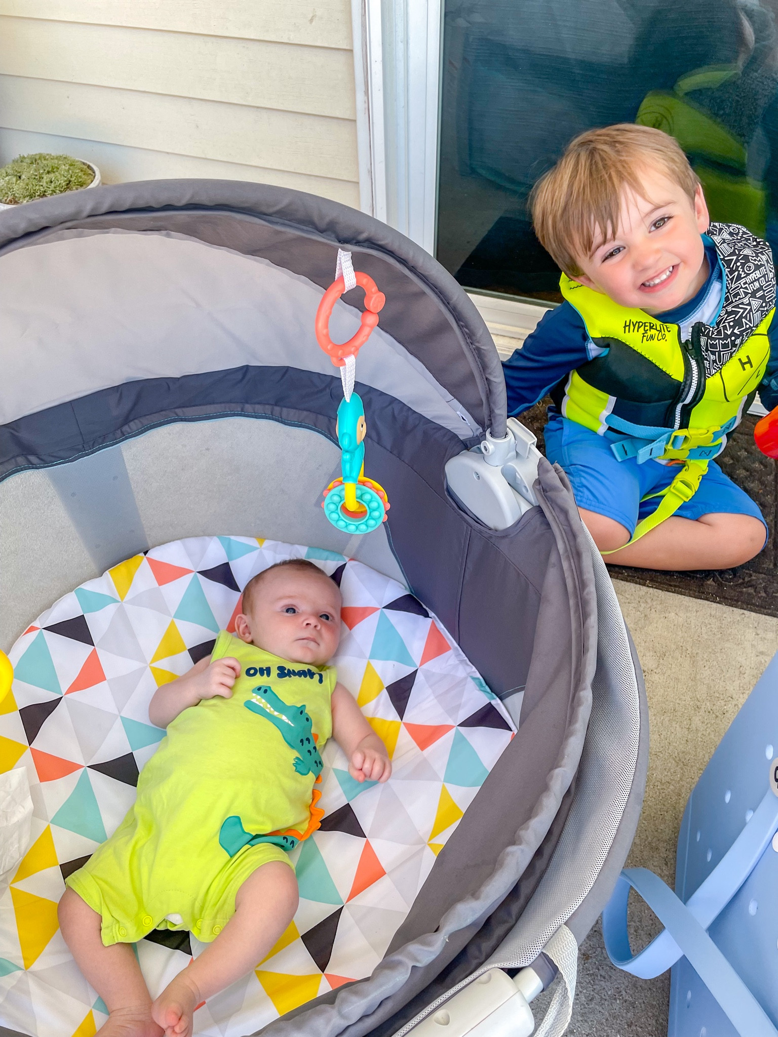 On the go Baby dome to protect babies from sun and bugs

#LTKSummerSales #LTKxWalmart #LTKBaby