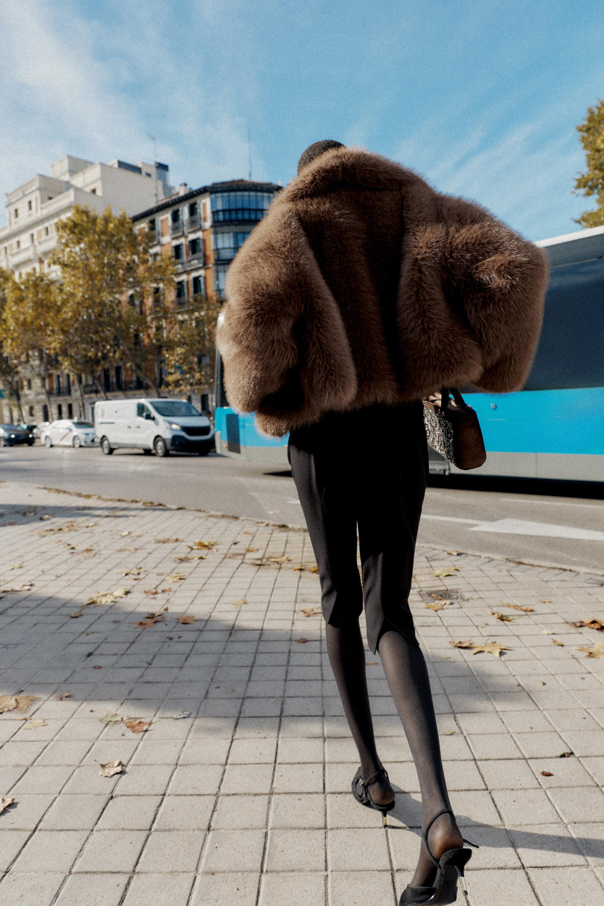 SHORT FAUX FUR COAT | Zara UK