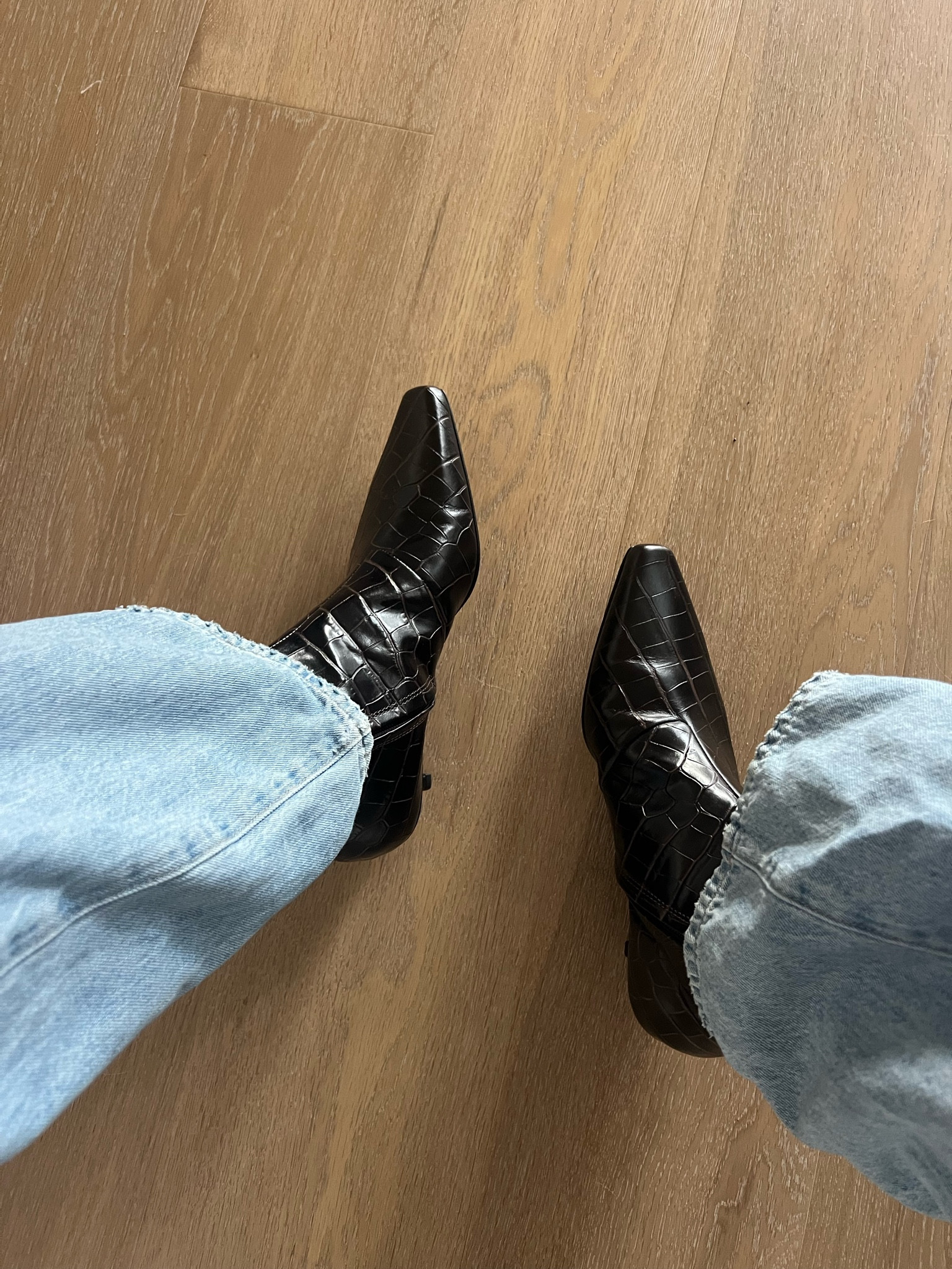 Happy feet. 


#LTKSeasonal #LTKstyletip #LTKaustralia