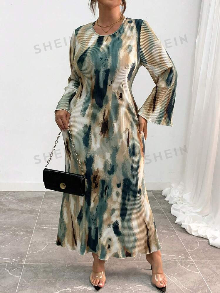 TrendsSHEIN Privé Plus Size Crew Neck Long Puff Sleeve Floral Print Pleated Fitted Dress | SHEIN