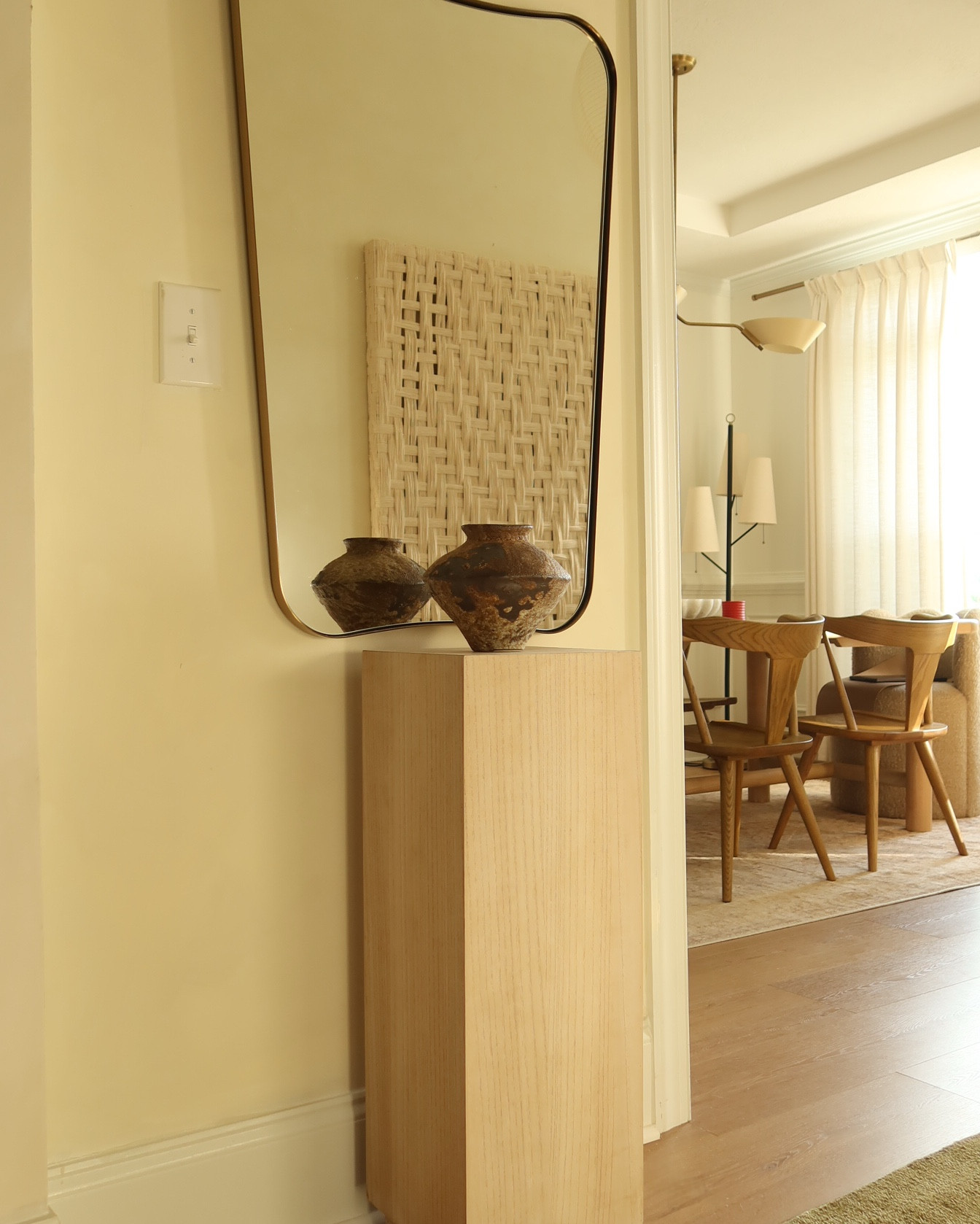 Dining room and entryway!

Mirror- pedestal - dining chairs dining table green rug neutral vintage rug 

#LTKHome #LTKSaleAlert #LTKFindsUnder100
