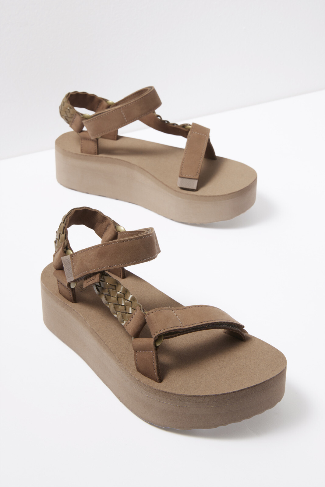 Flatform Universal Interweave Sandal | Evereve
