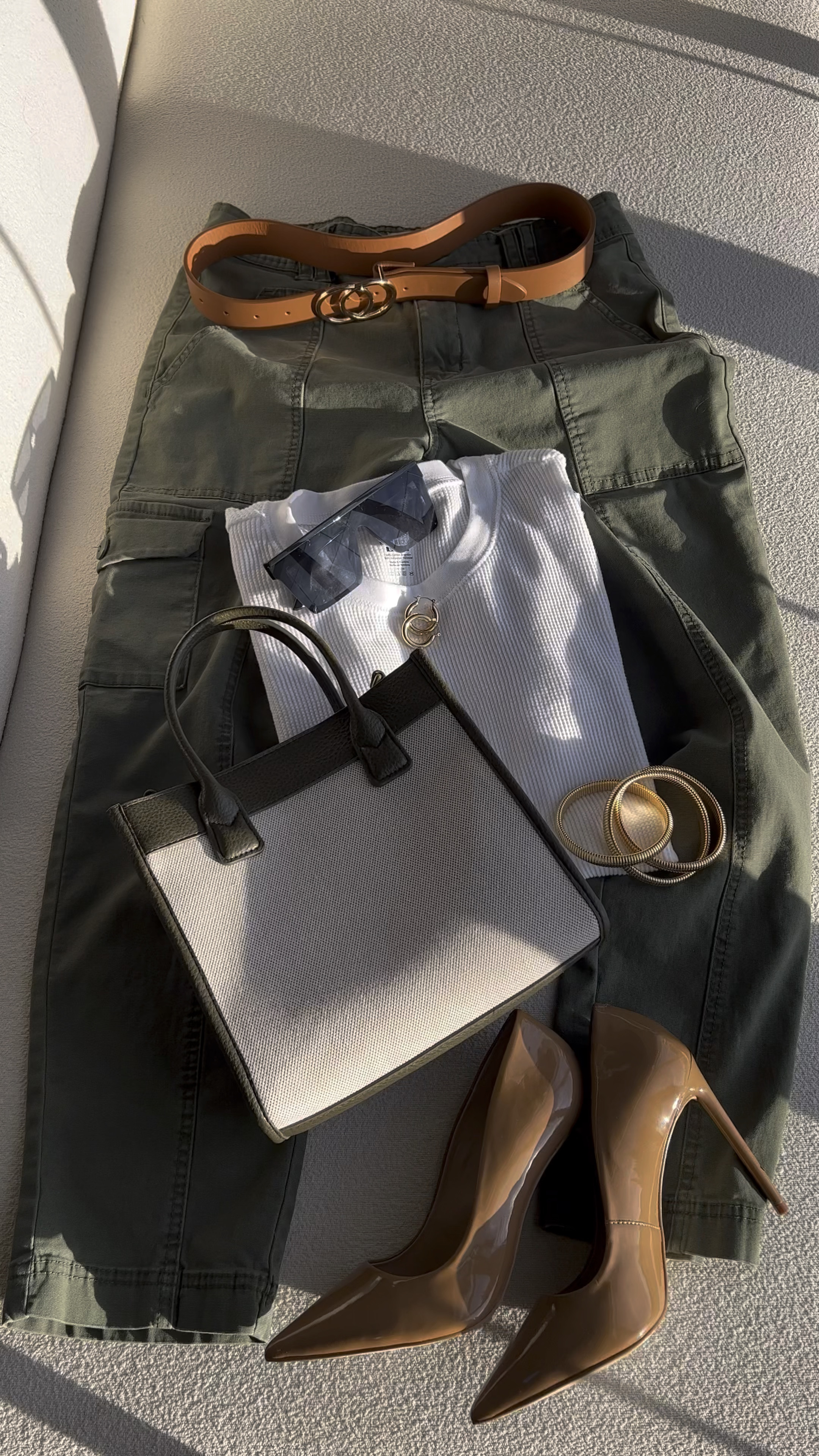 #ad
🫢
This mini Tote though! … The shoes!!… the accessories!.. Can you believe this whole outfit is from @walmart? ☺️#walmartpartner 

The tote comes in 4 gorgeous colors! I got 2 & ordering the rest bc they are back in stock! 🎉

The pants are the most comfortable pants I own. I’ve been wearing them literally everywhere! 😬… They come in 4 gorgeous colors plus they fit true to size! 🤌🏽

The puffer vest comes in 8 colors! 🎉… 

The white tops are super soft, breathable, plus come in black & grey! 💕
Scroll below to shop!!

#walmart #walmartfashion @walmartfashion @Shop.LTK #liketkit 
















#LTKworkwear #LTKstyletip #LTKSeasonal