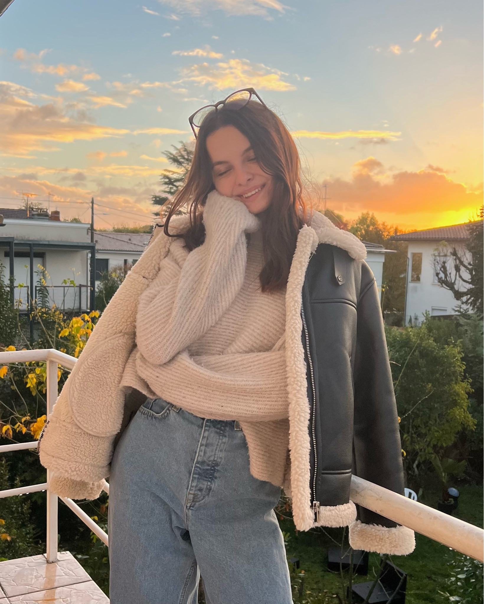 Manteau aviateur, tenue d’automne hiver, pull chaud, jean wide leg, idées tenues, tenue du jour… ✨

#LTKeurope #LTKfit #LTKunder50