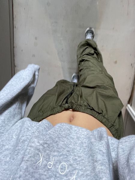 Parachute pants $30 at h&m!!

#LTKunder50