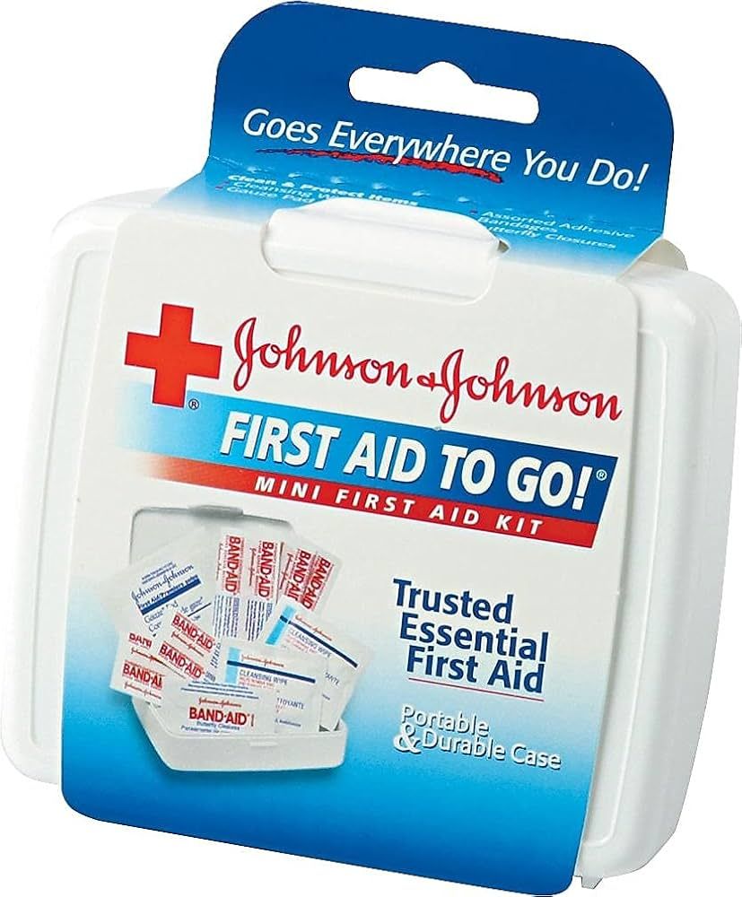 Johnson & Johnson First Aid To Go Kit (Set of 12 Piece ) | Amazon (US)
