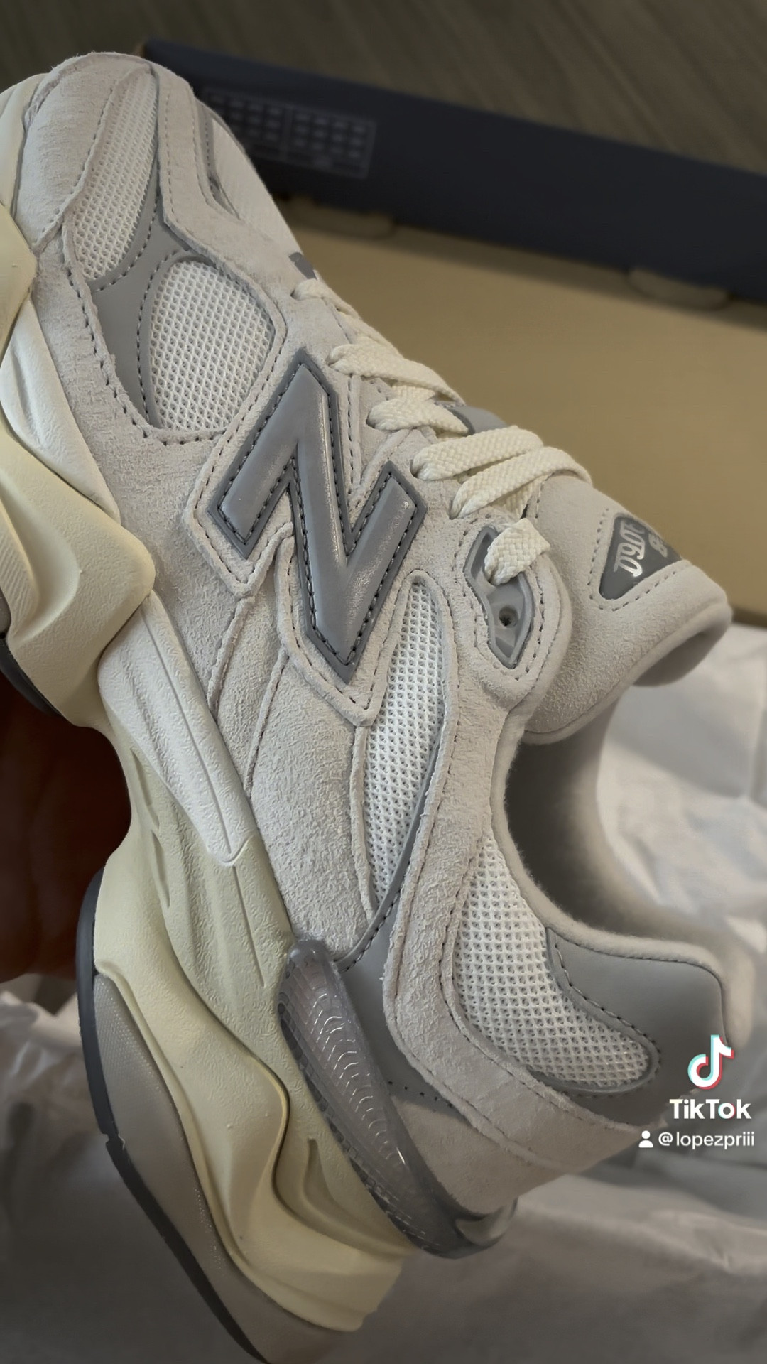 All sizes are available 🌪️☁️🙌🏻👏🏻

#LTKSeasonal #LTKActive #LTKshoecrush