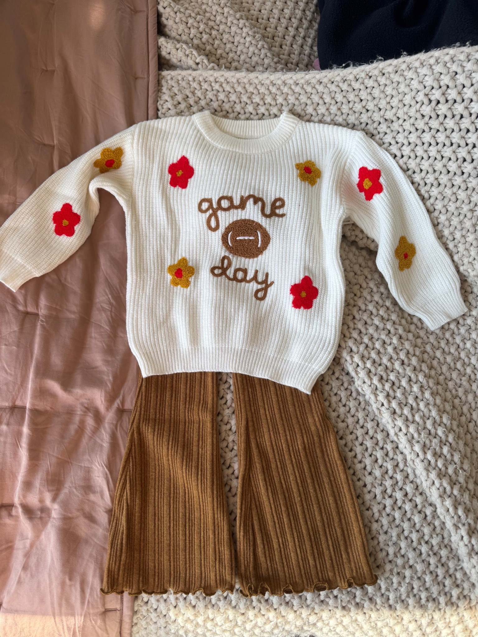 The CUTEST softest game day outfit for your girls. 

#LTKKids #LTKSeasonal #LTKFamily