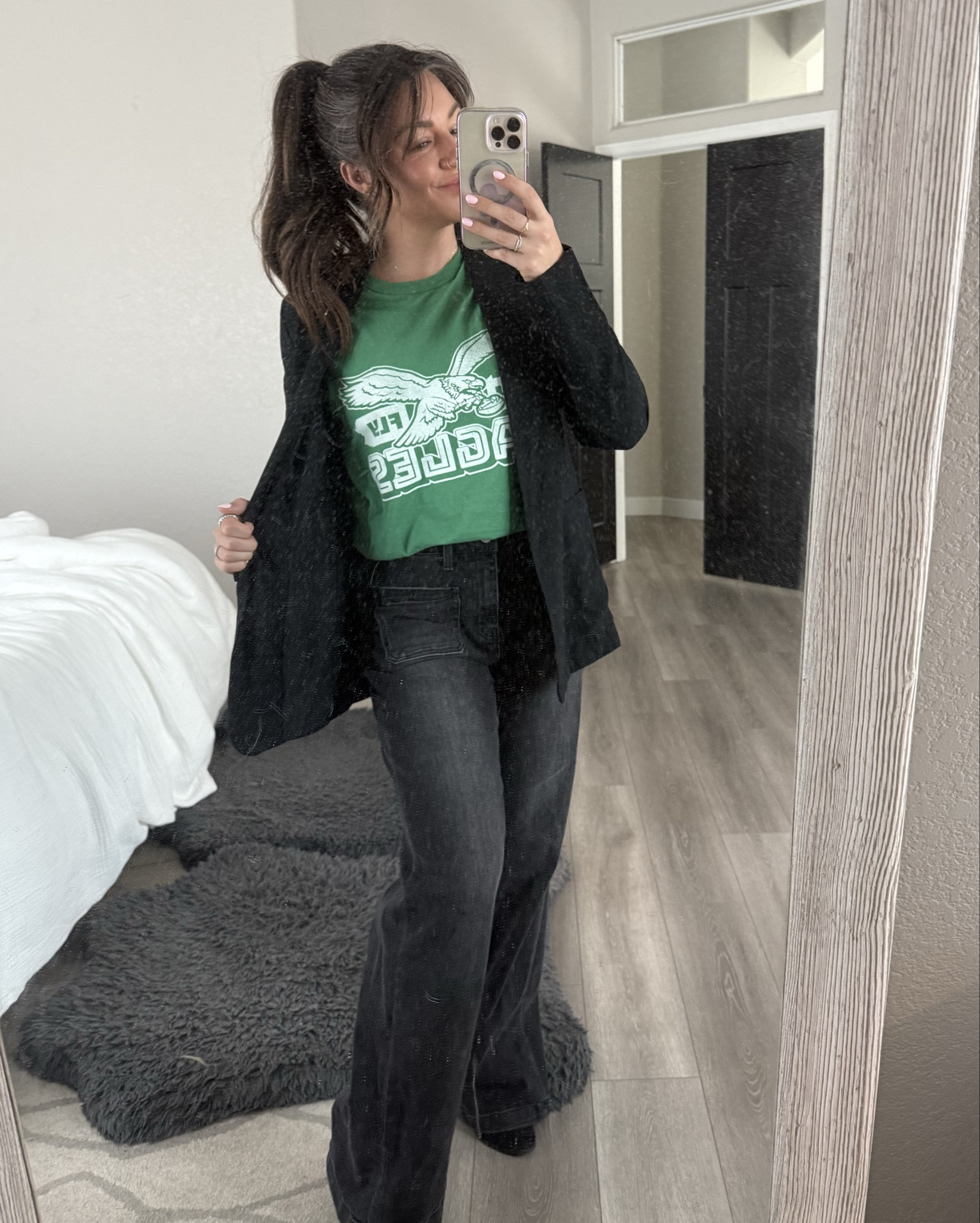 When it’s game day, but you have to work. I do love a good graphic tee with a blazer! 

#LTKSeasonal #LTKWorkwear #LTKStyleTip