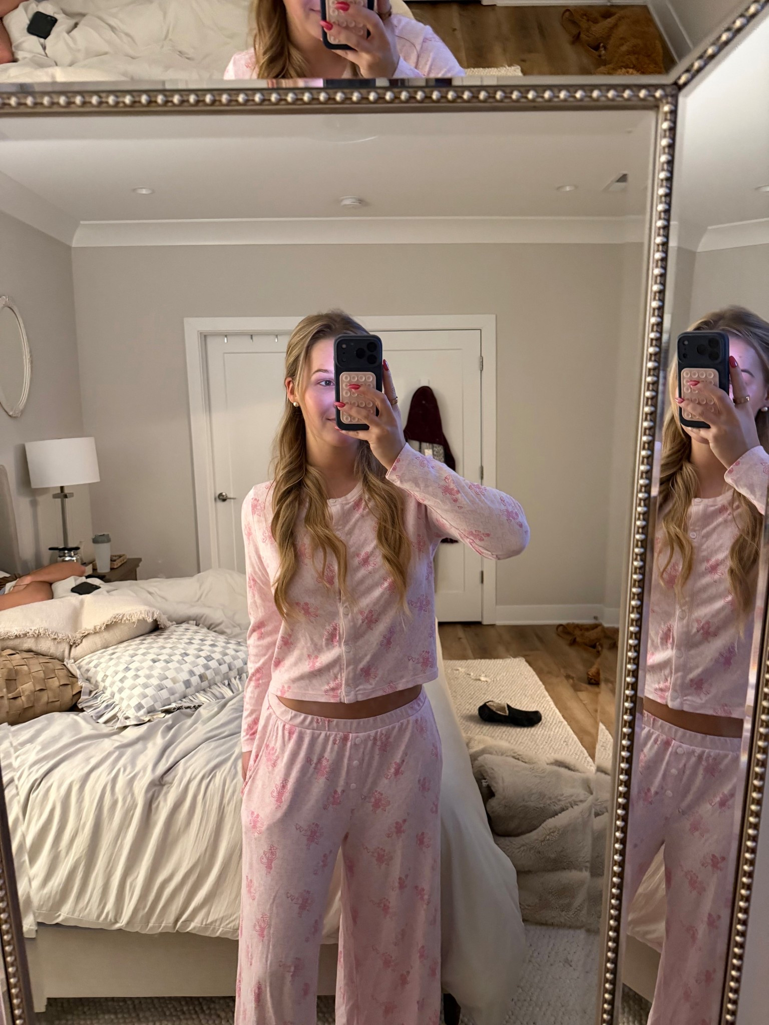 best jammies on the planet 🎀 wearing size small in top & pants 

#LTKgrwm #LTKootd #LTKselfcare