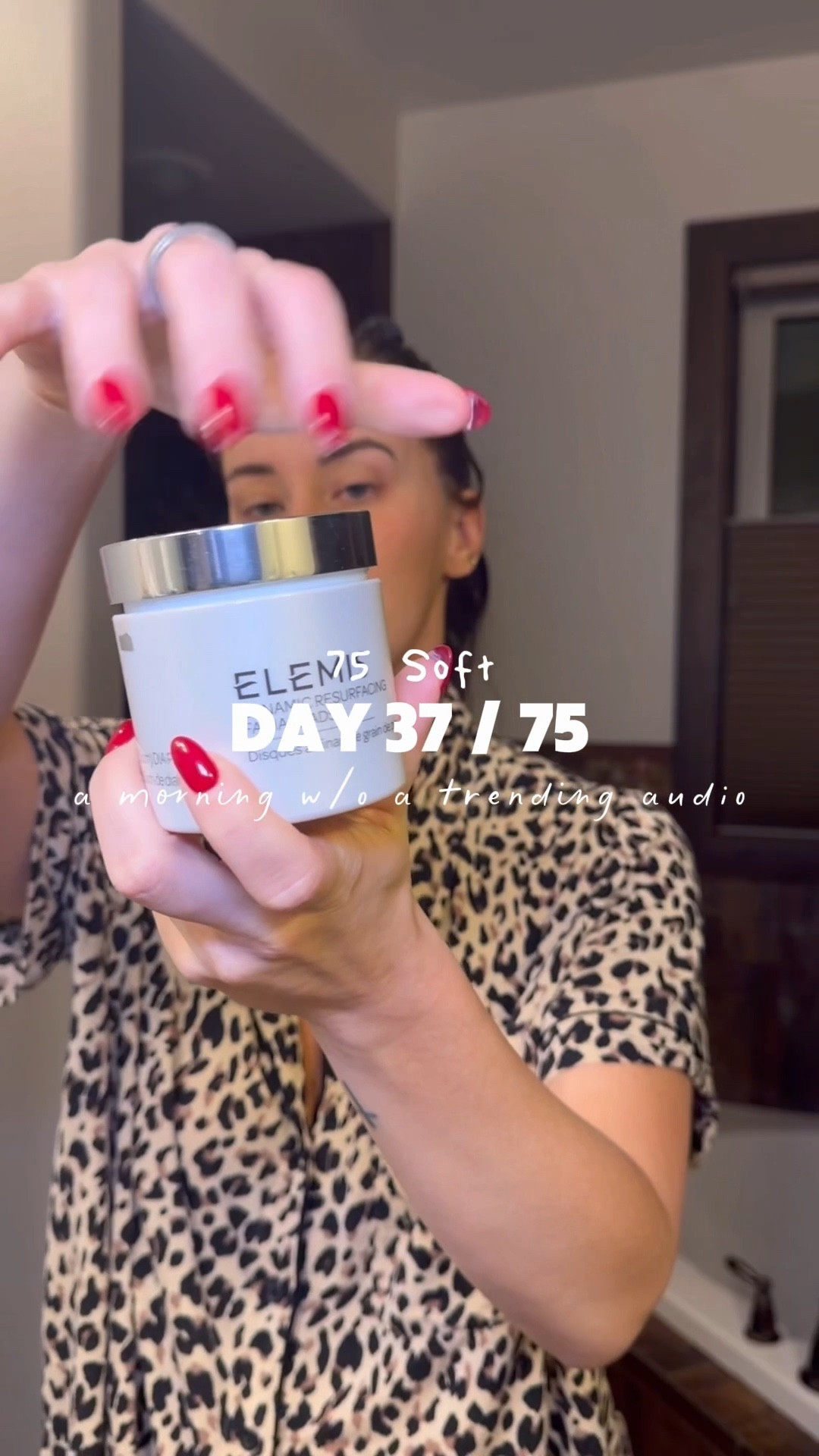 Day 36 of 75 Soft.

Not chasing motivation.
Not waiting for the “perfect” day.

Just showing up, even when it’s quiet, ordinary, and unglamorous.

This is what consistency actually looks like —
building habits that fit real life, not forcing perfection.

If you’re in a season where you’re rebuilding your routine,
this is your reminder that progress doesn’t have to be loud to be working.



#LTKgrwm #LTKfitnessgoals #LTKdayinmylife