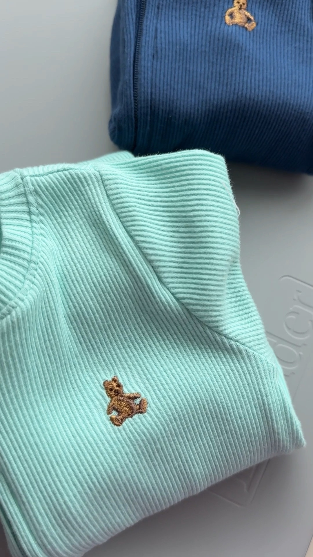 Cotton baby onesies either zipper
from baby gap on sale today 


#LTKBaby #LTKFindsUnder50 #LTKSaleAlert