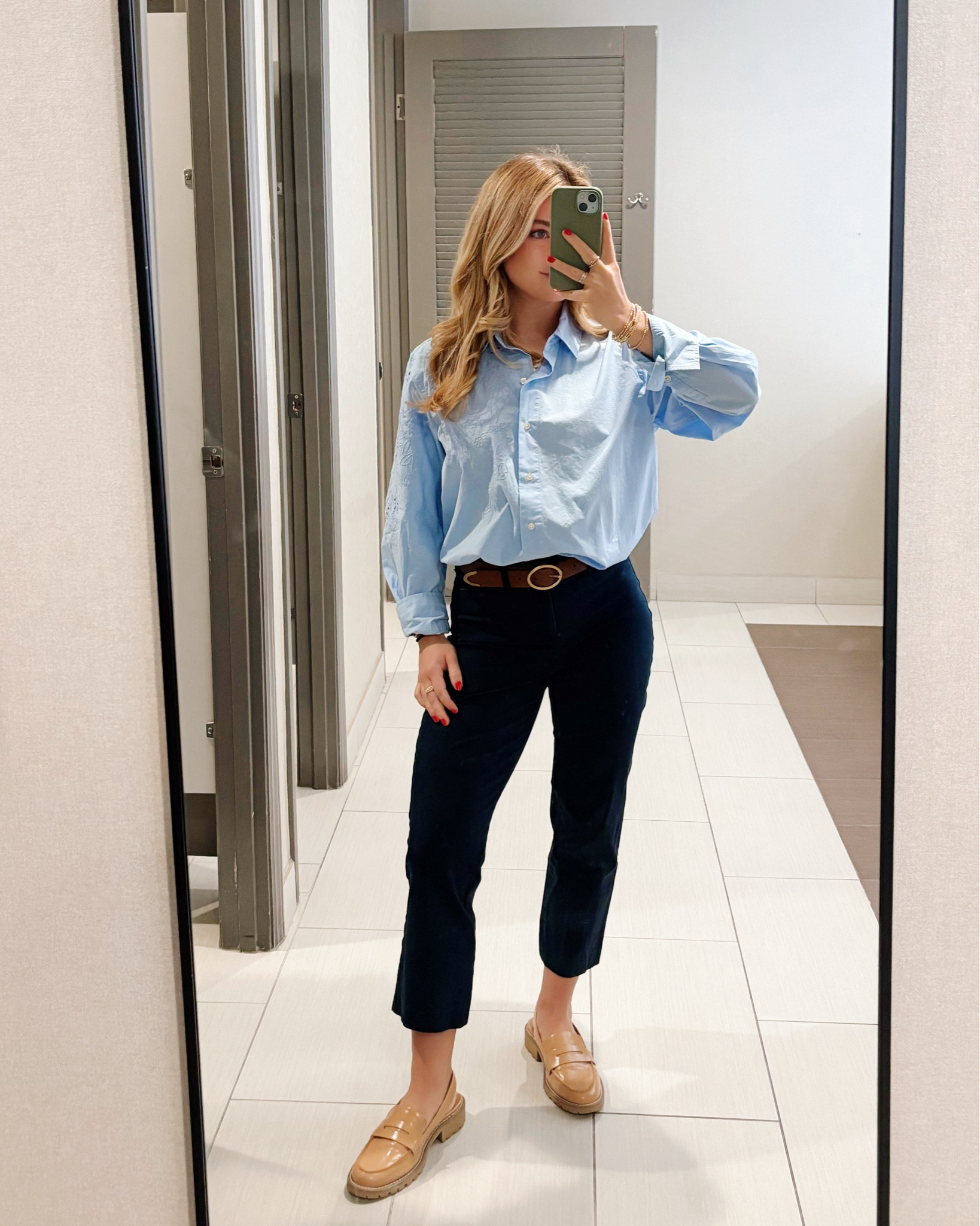 Office OOTD! Love a casual, chic office moment! Pairing a blue blouse with navy pants!



#LTKStyleTip #LTKFindsUnder50 #LTKWorkwear