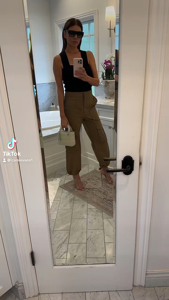 Veronica Beard always kills it with their pants ! Love these and will be wearing on repeat all summer.  

#LTKstyletip #LTKover40 #LTKshoecrush
