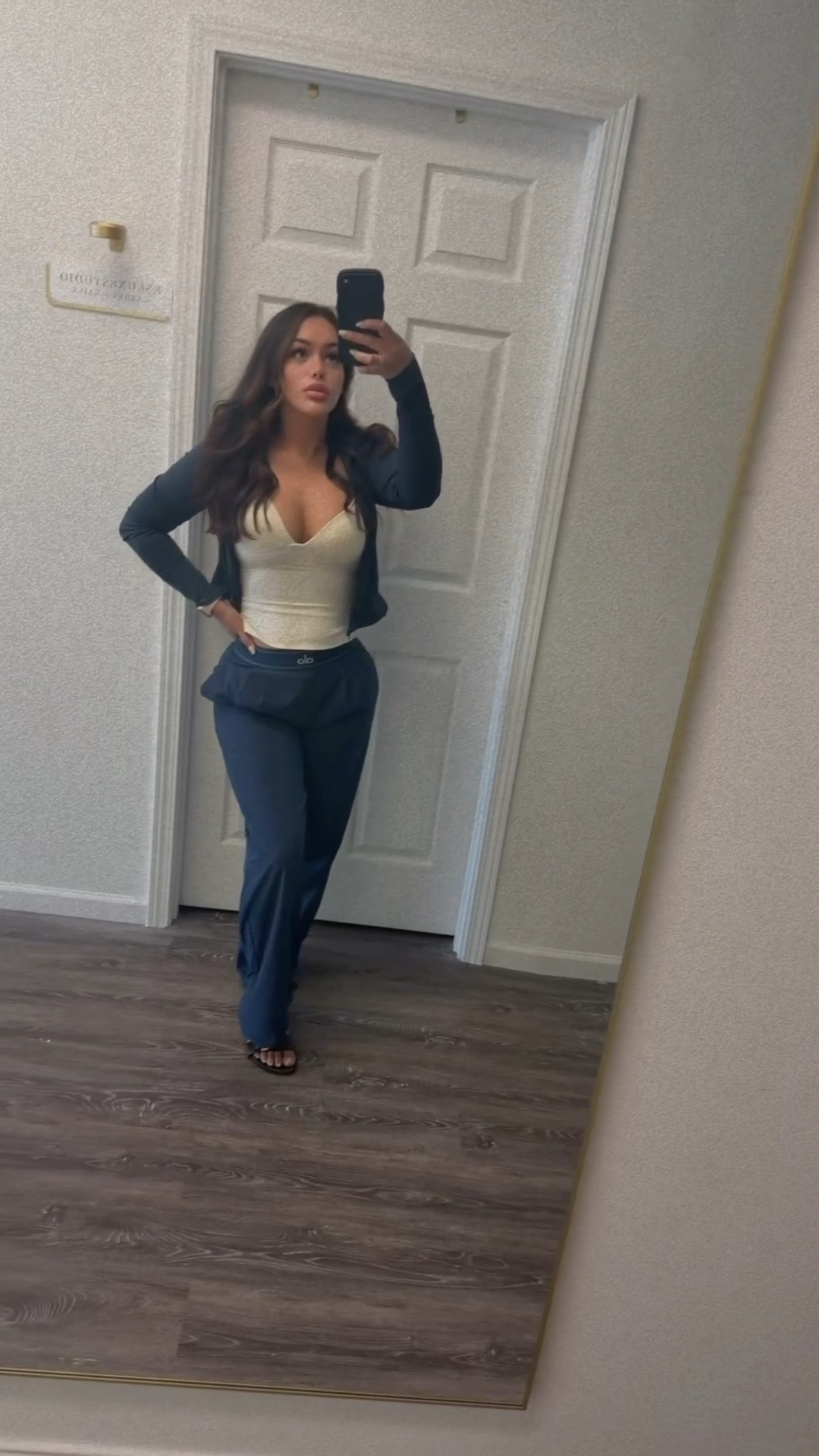 I love being comfy but yet dressed up for work 🤍

#LTKootd #LTKmomlife #LTKWorkwear