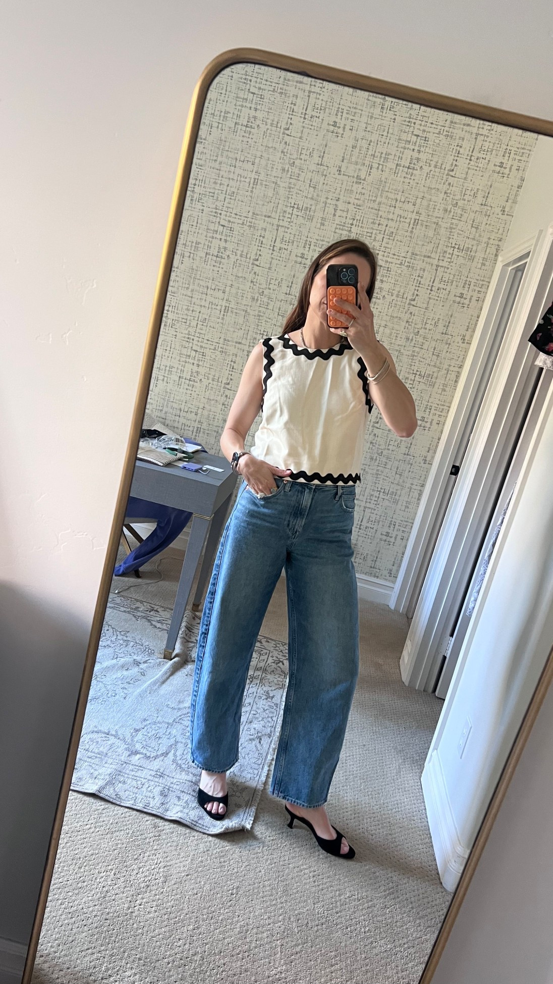 Datenight, simple top, minimalistic style, clean aesthetic, clean style, French girl style, green girl aesthetic 

#LTKootd #LTKWorkwear #LTKOver40