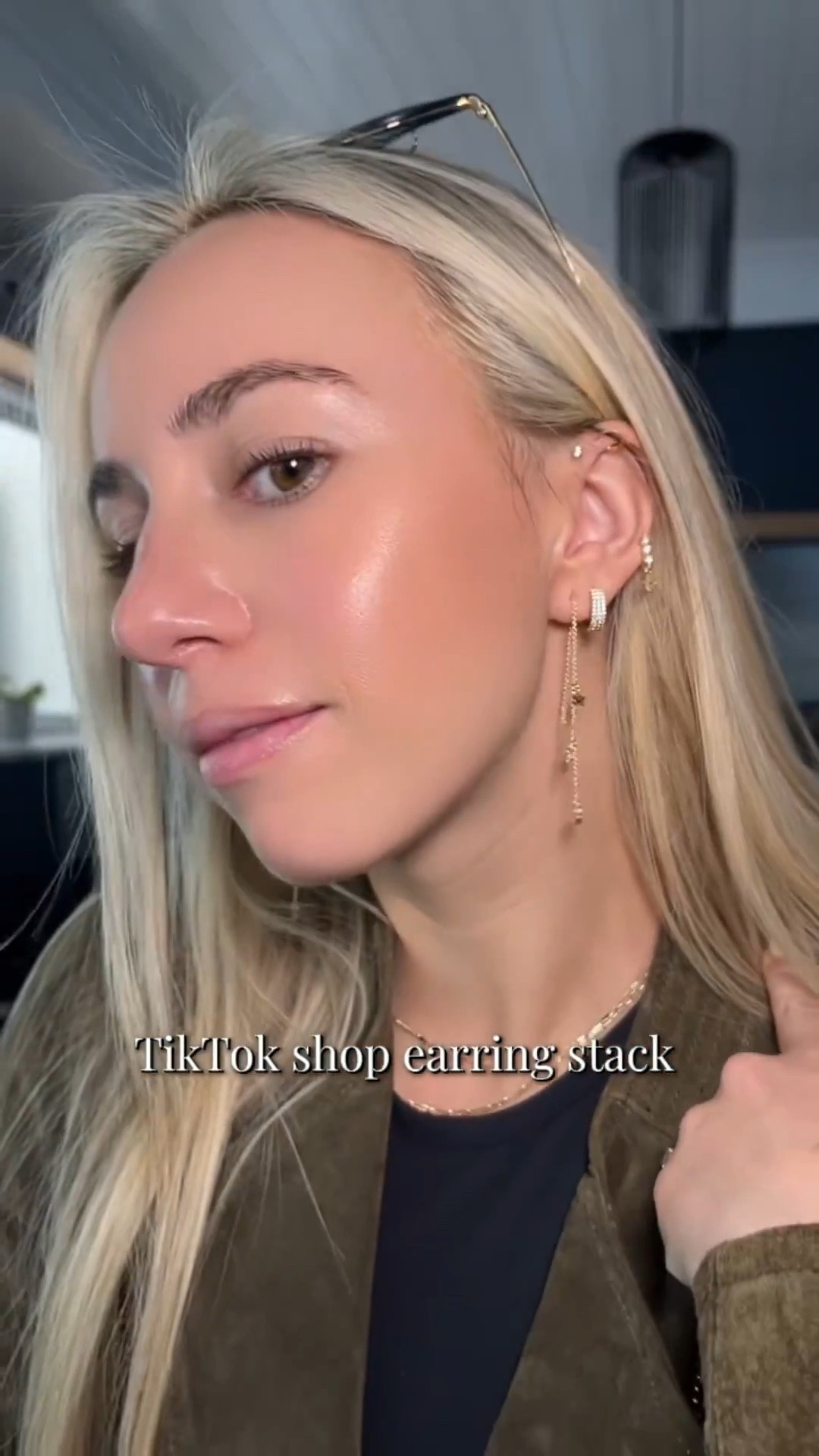 My everyday earring stack, on repeat 🤍 Simple, layered, and easy to mix with any outfit. I linked the full look too in case you want to recreate the vibe head-to-toe!
•
•
•
earring stack inspo
everyday earrings
layered earring look
gold earring stack
minimal jewelry styling
amazon earrings
tiktok shop earrings
nordstrom jewelry finds
coach bag outfit
ray ban sunglasses style
abercrombie outfit details
blanknyc jacket styling
skims basics outfit
western inspired booties
fall accessories edit
neutral outfit accessories
ltk jewelry finds
ltk accessories
daily jewelry staples
chic everyday style
elevated casual outfit
charlotte style creator

#LTKSaleAlert #LTKFindsUnder100 #LTKFindsUnder50