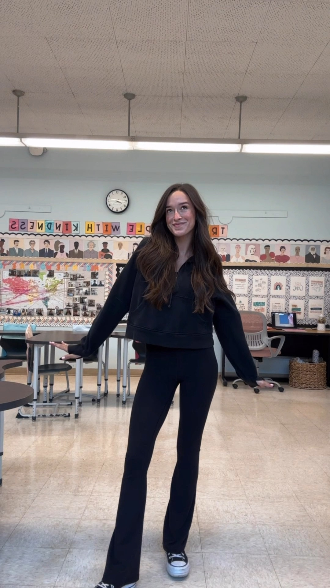 Today’s #teacherootd is all thanks to ME for negotiating with my boss to let me wear workout clothes on game days! 🖤

#LTKShoeCrush #LTKFindsUnder100 #LTKActive